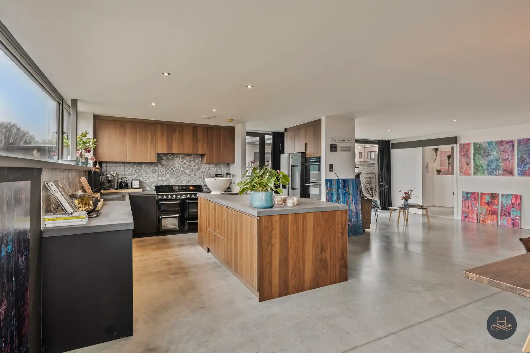 Exclusieve BEN-woning met handelsruimte en zorgunit foto {{pictureIndex}}