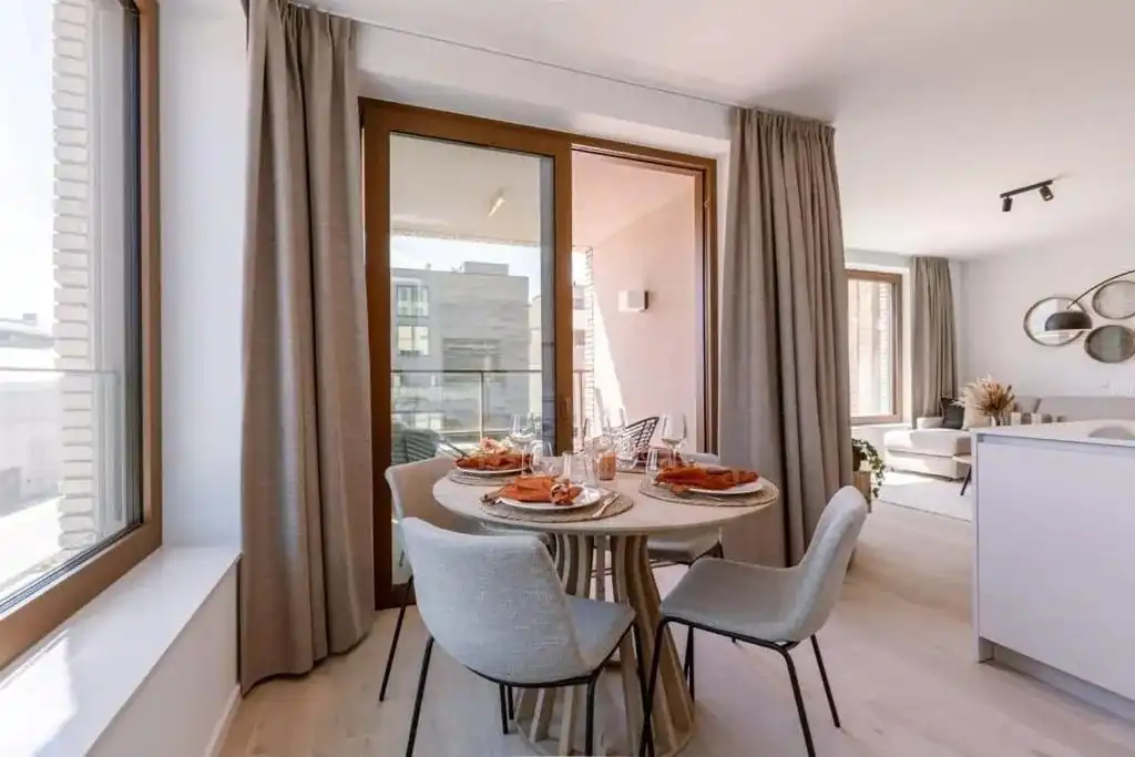 Prachtig gemeubeld 1-slaapkamerappartement op wandelafstand van het strand foto 2