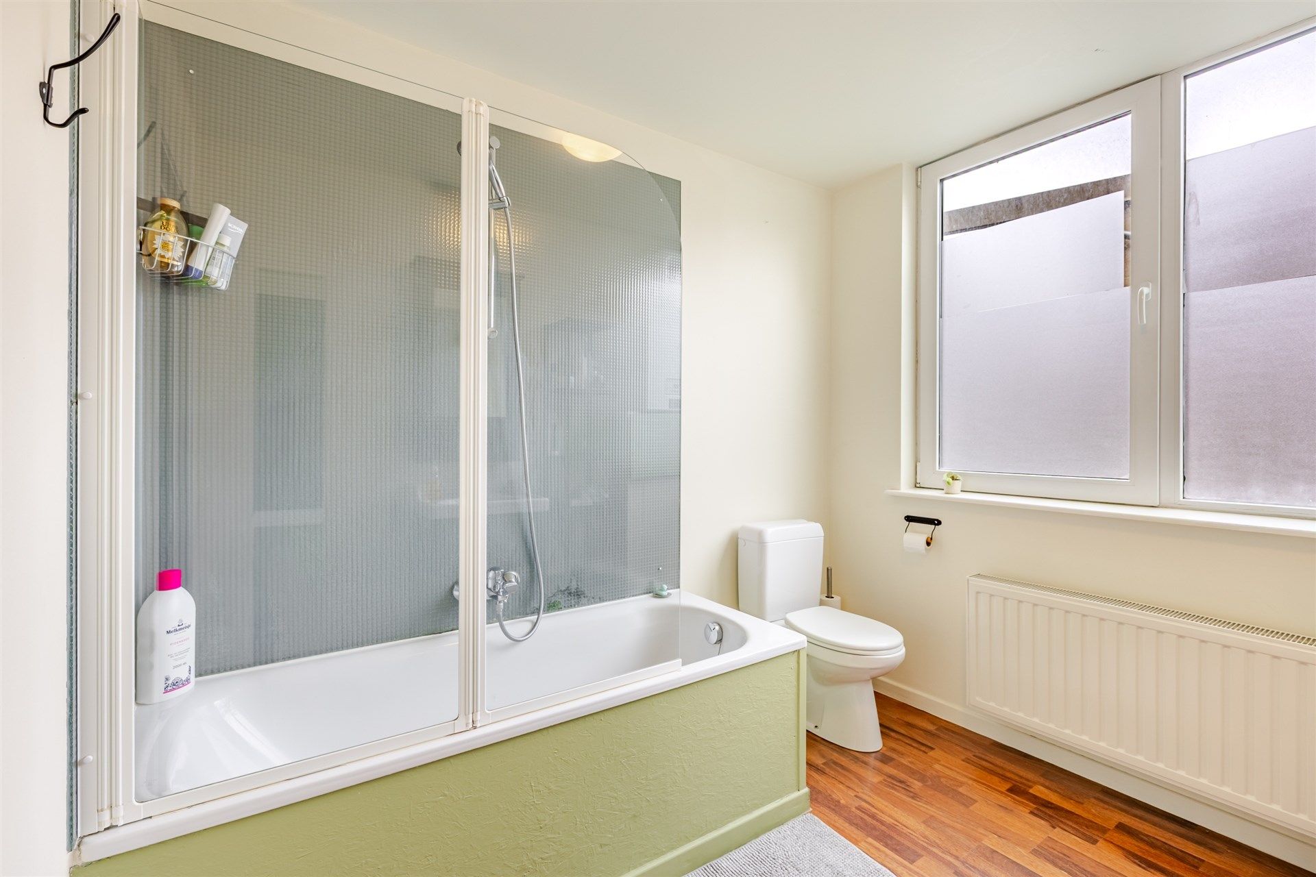 Charmant instapklaar 2 spk appartement in centrum Wetteren foto 19