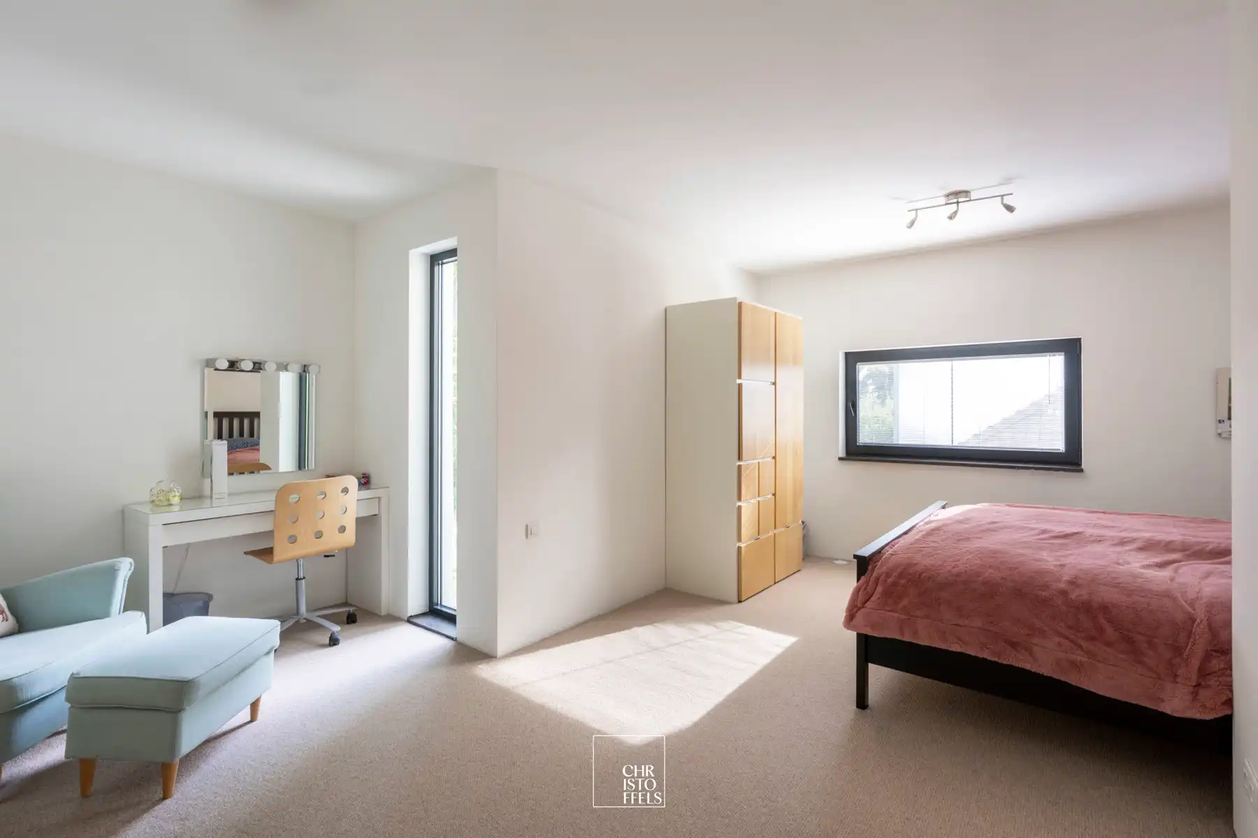 Architecturale villa  (488m²) met buitenzwembad op perceel van 1.281m²  foto 30