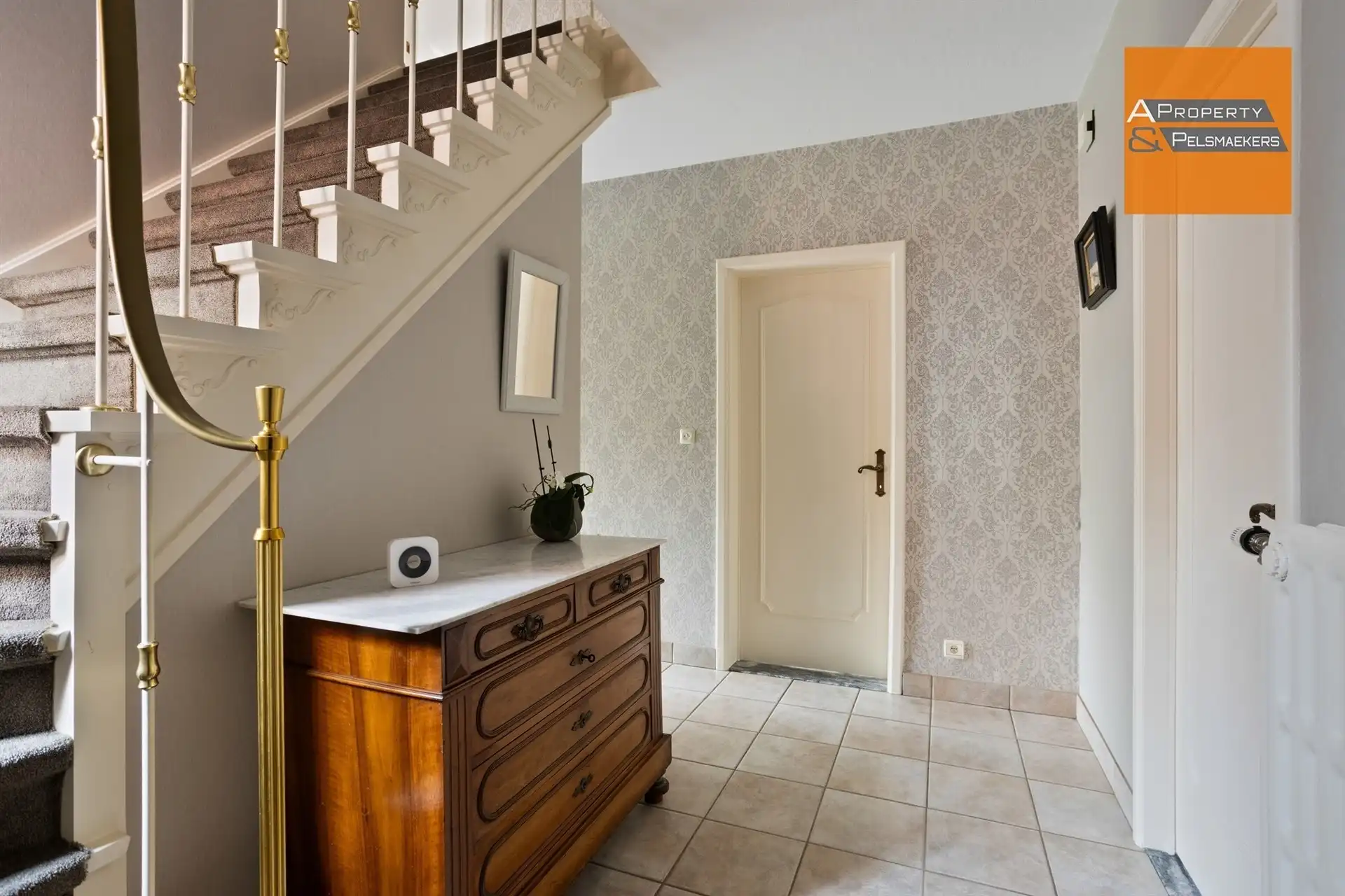 Lichtrijke villa met 4 slaapkamers nabij Britse School foto 4
