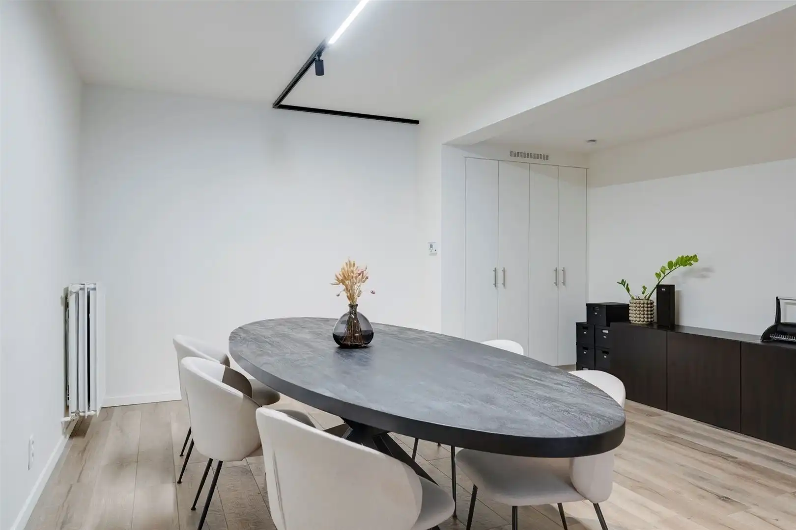 Ruimte voor kantoor/vrije beroepen/dienstverlening op het bruisende Eilandje foto 10