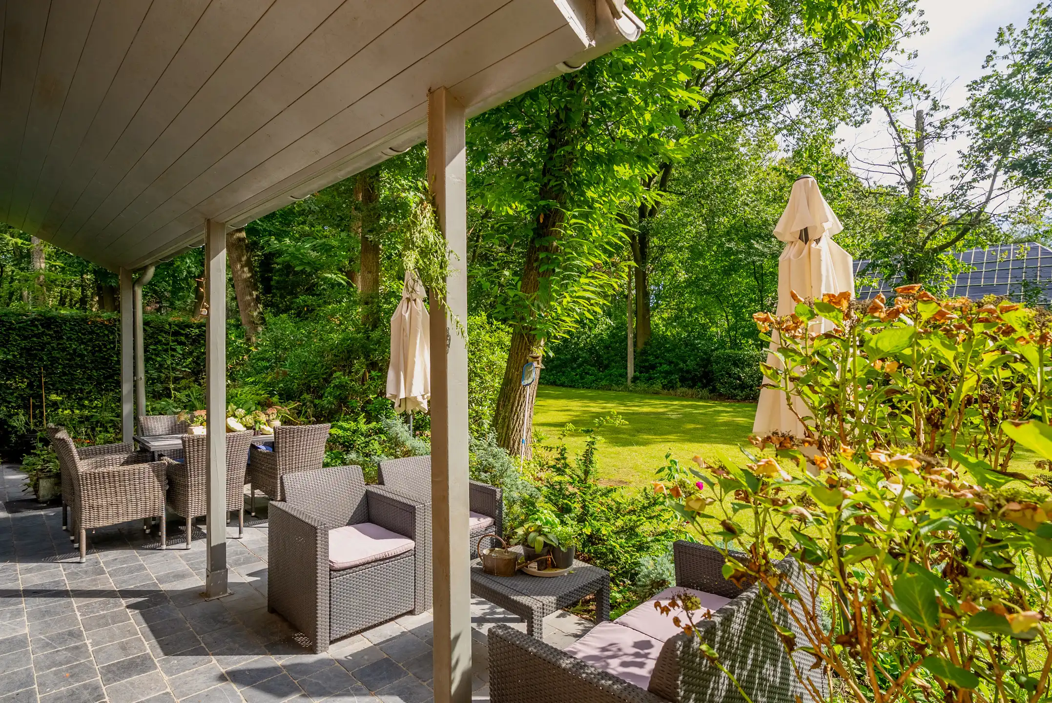 Prestigieuze villa met afzonderlijke woonunit en royale tuin nabij de Kalmthoutse Heide foto 49