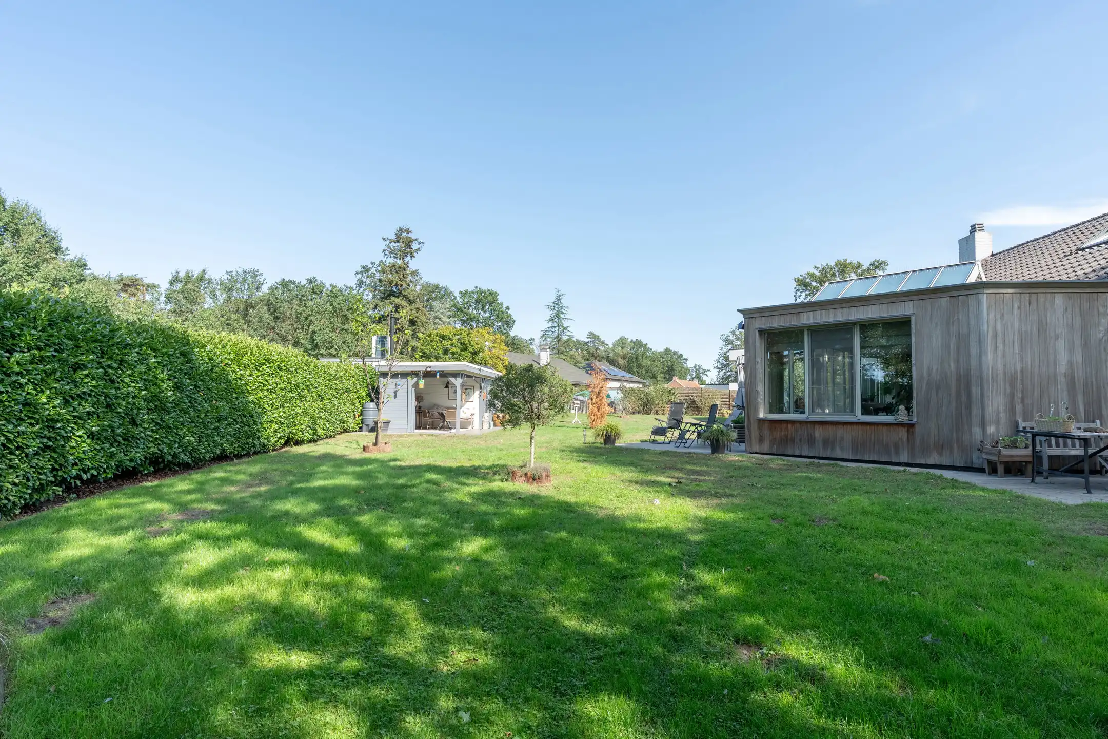 Stijlvolle gelijkvloersvilla met 3 slp op  1.443 m² (ZW) foto 25