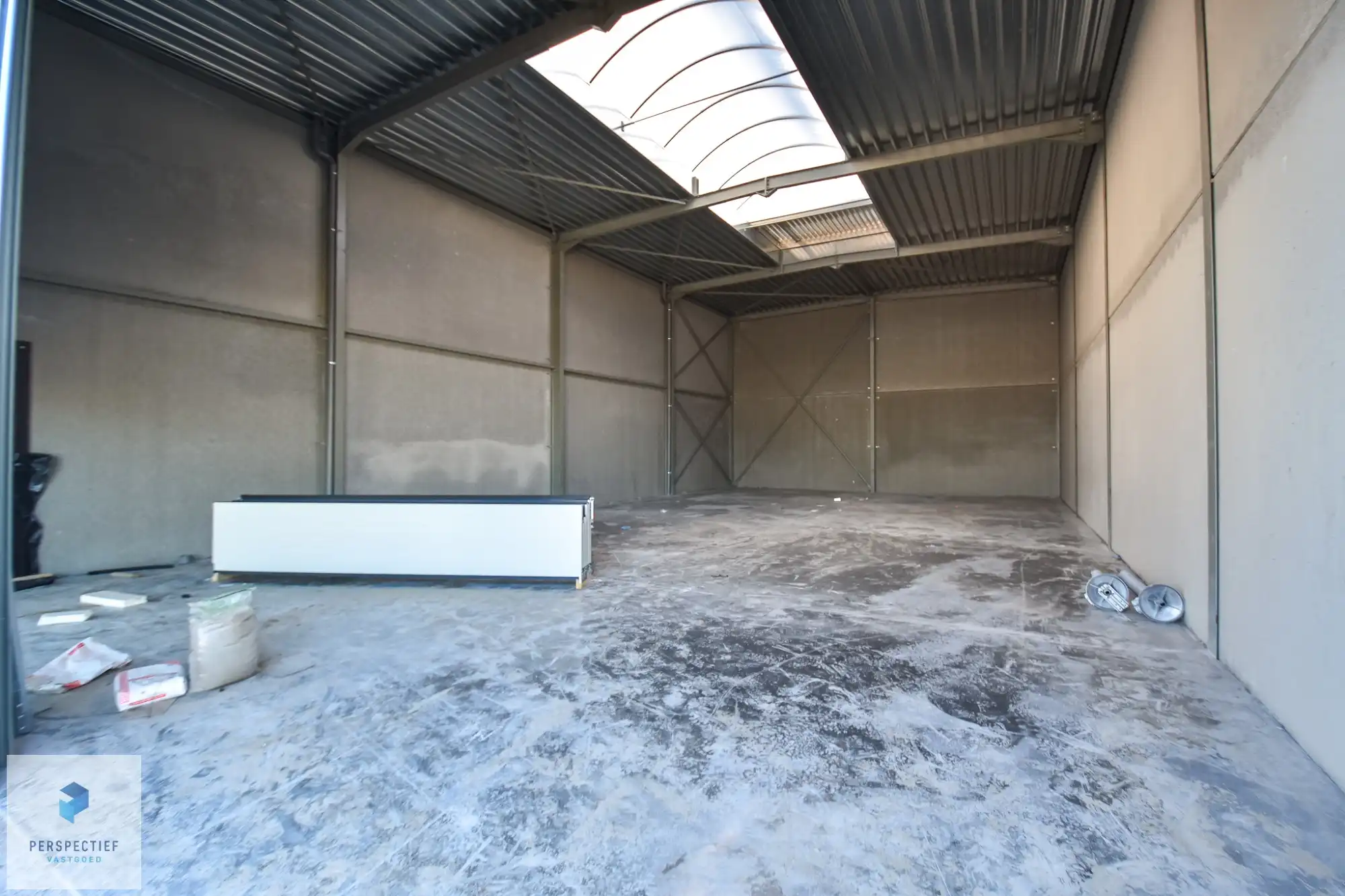 Grote Loods te huur in het industriepark van Beernem foto 5