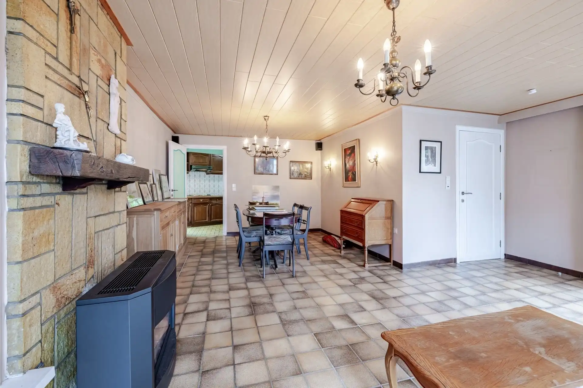 Te renoveren woning op toplocatie! foto 11