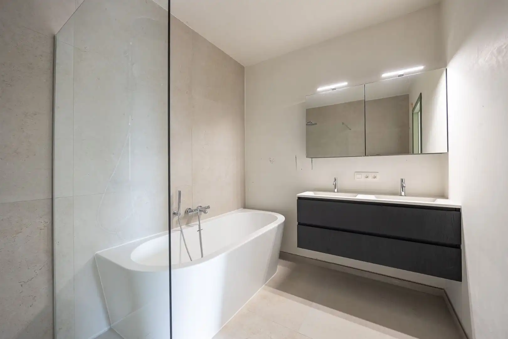 Duurzame, halfopen nieuwbouwbouwing op zuidwest perceel.  foto 22