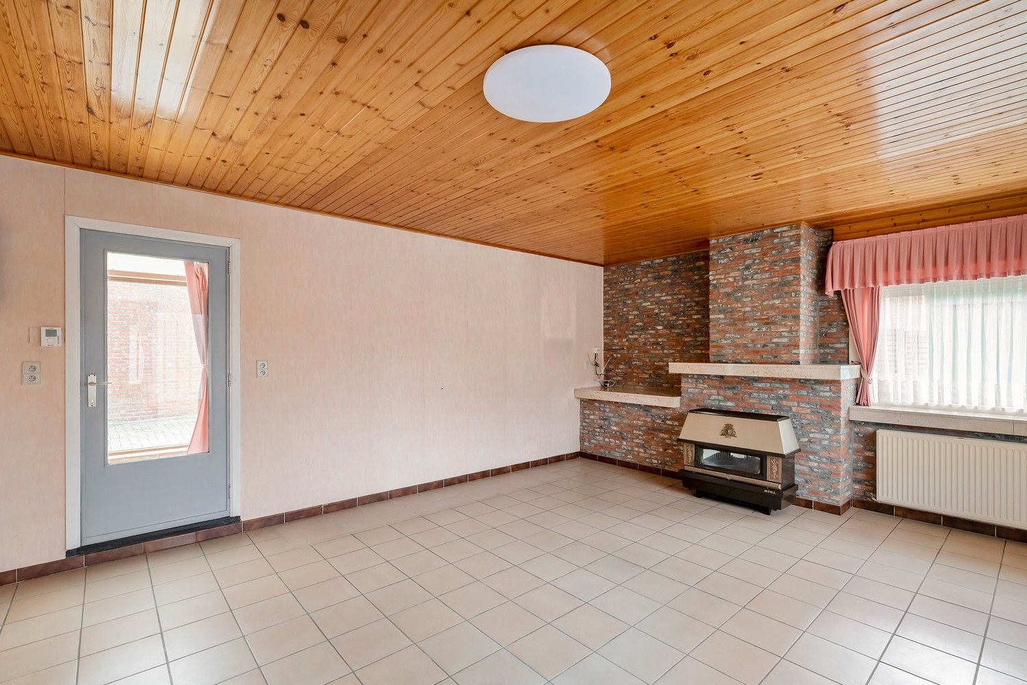 Ruime halfopen bebouwing foto 7