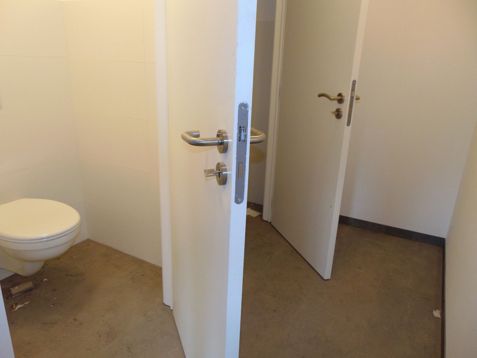 Opslagplaats te huur: 350 m² nabij kanaal Dessel-Schoten foto 19