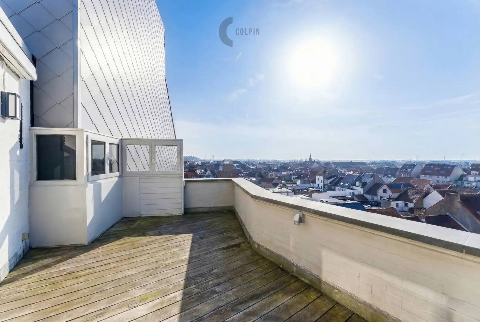 Prachtig penthouse appartement in de Knokkestraat met 125 m2 aan terrassen. foto 2