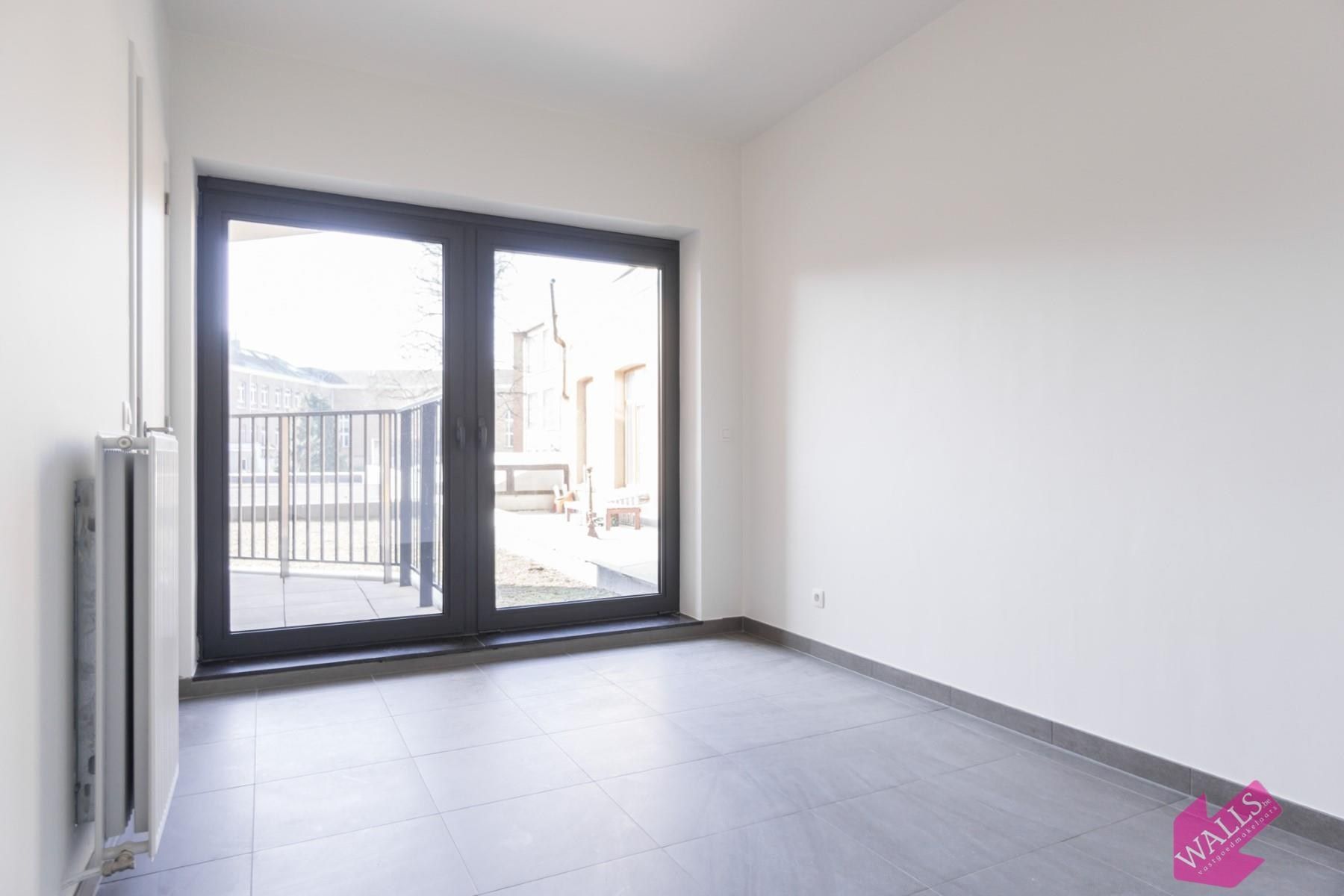 Prachtig nieuwbouwappartement met twee slk,  2 terrassen en autostaanplaats  foto 7