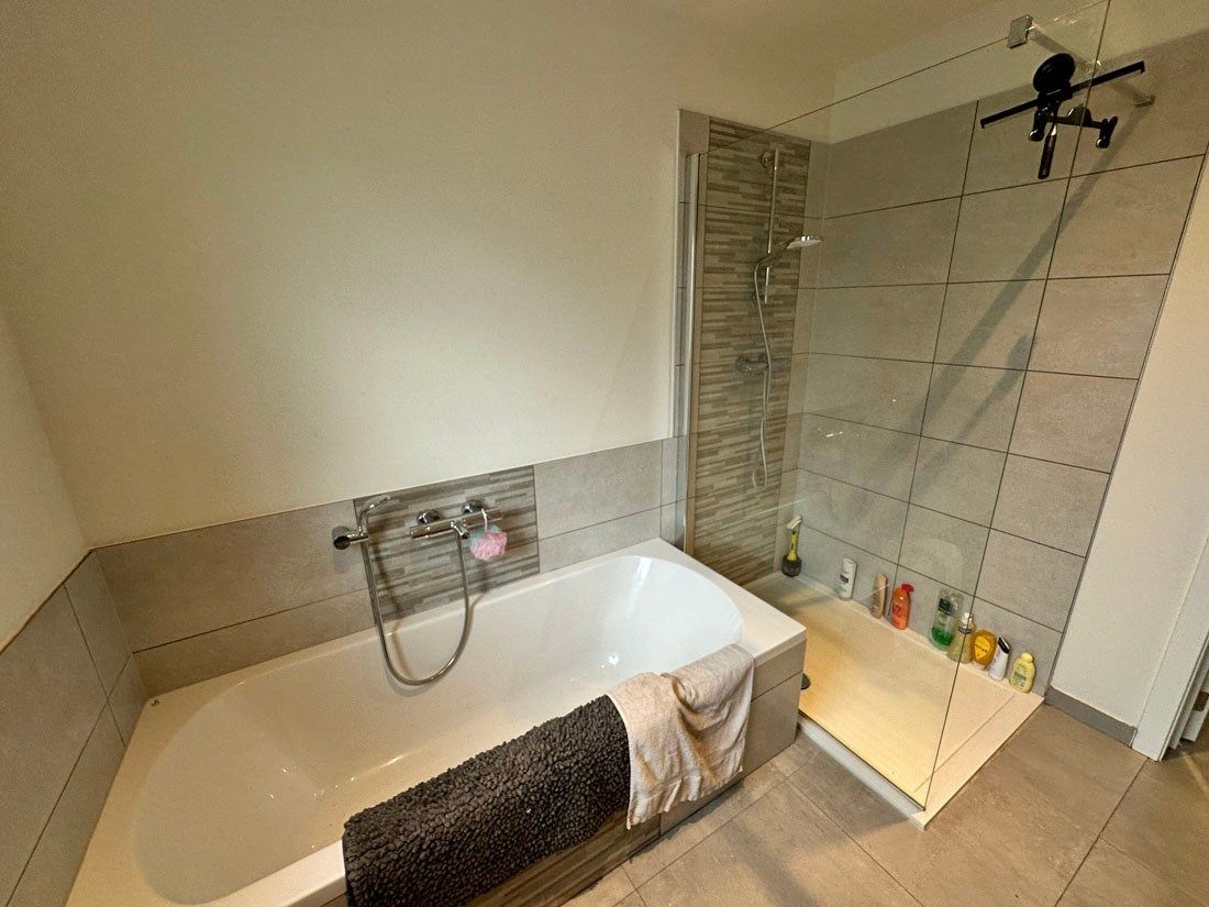 Recente woning in pastorijstijl op een rustige, groene locatie foto 18