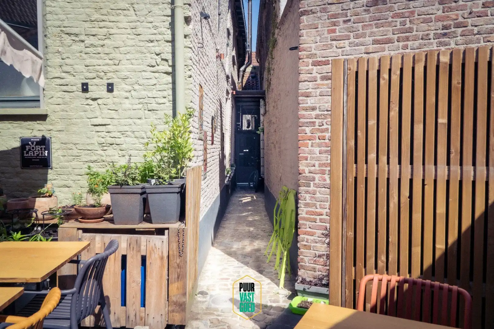 Restaurant met terras en woonst op topligging in de Langestraat foto 5
