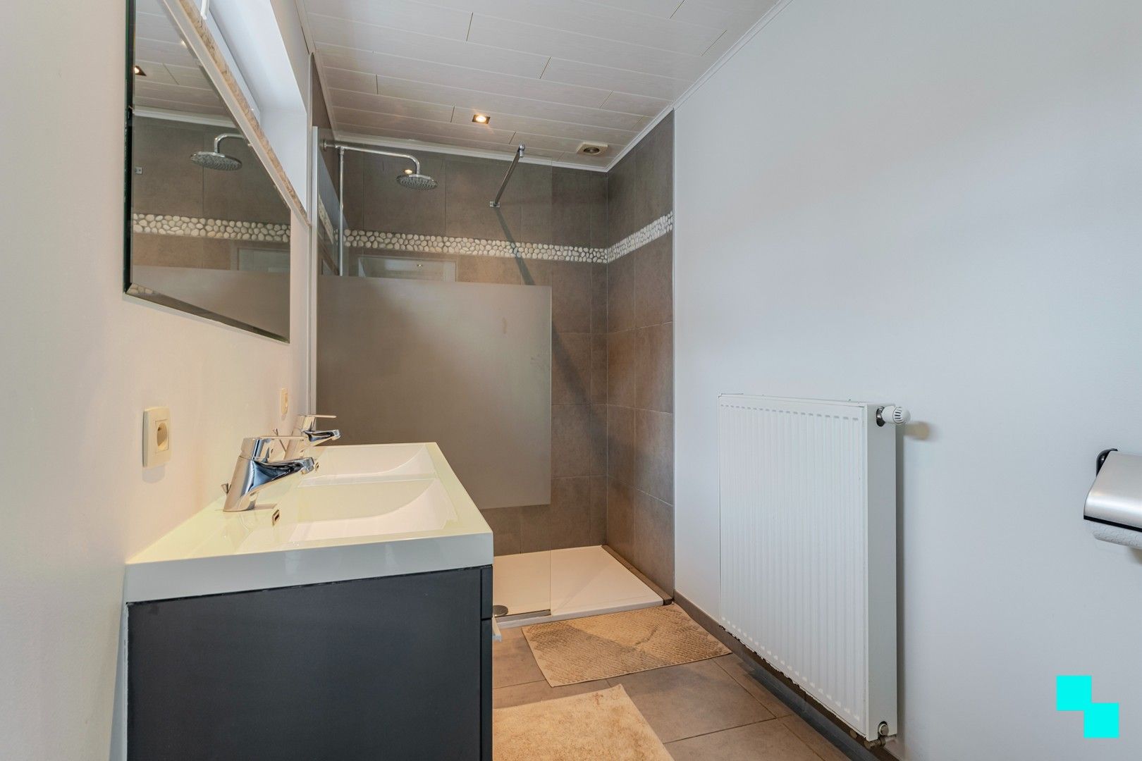 Instapklare, energiezuinige stadswoning met tuin - Roeselare foto 8