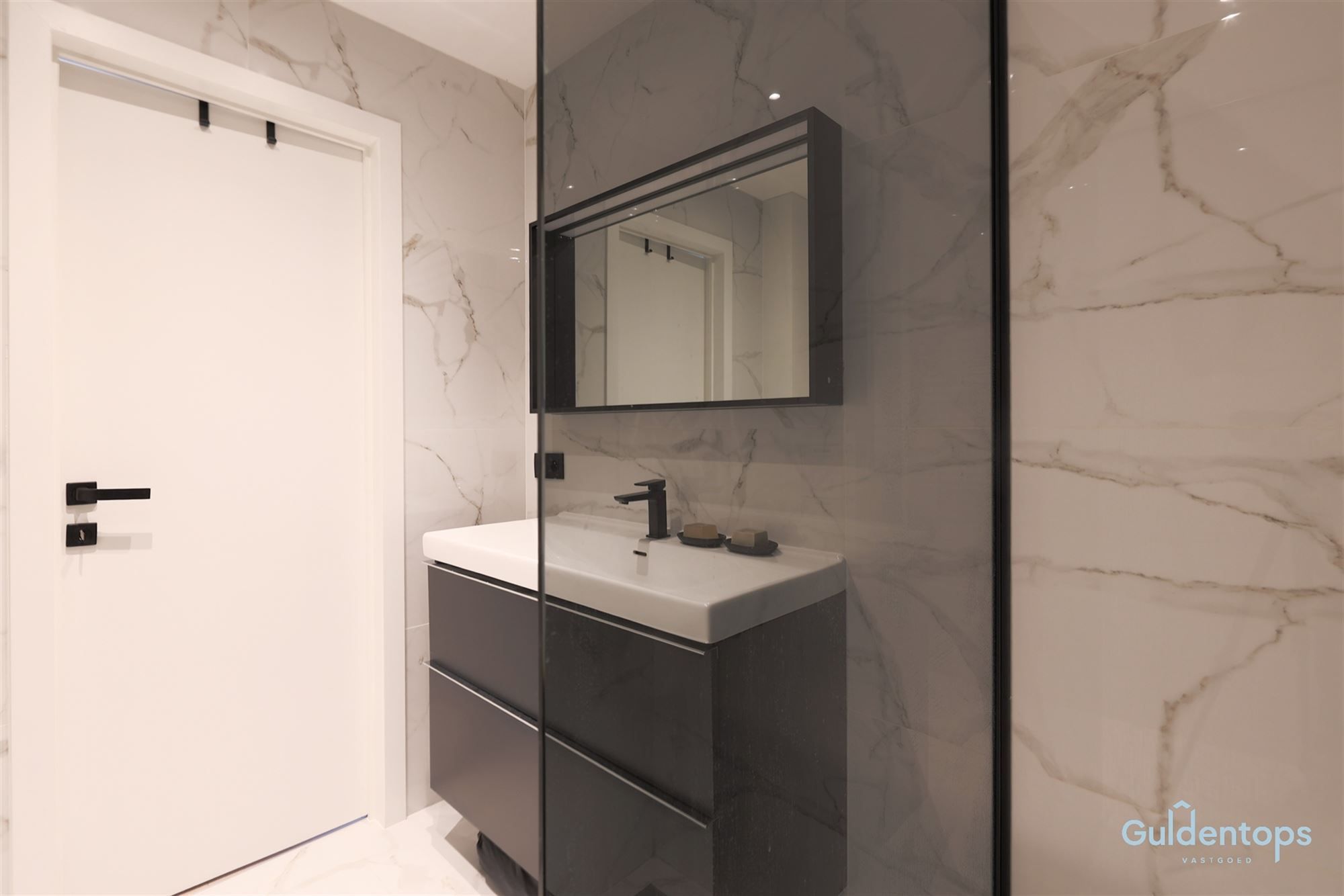 mooi 2 slkpkamerappt op topligging met fantastisch uitzicht foto 28