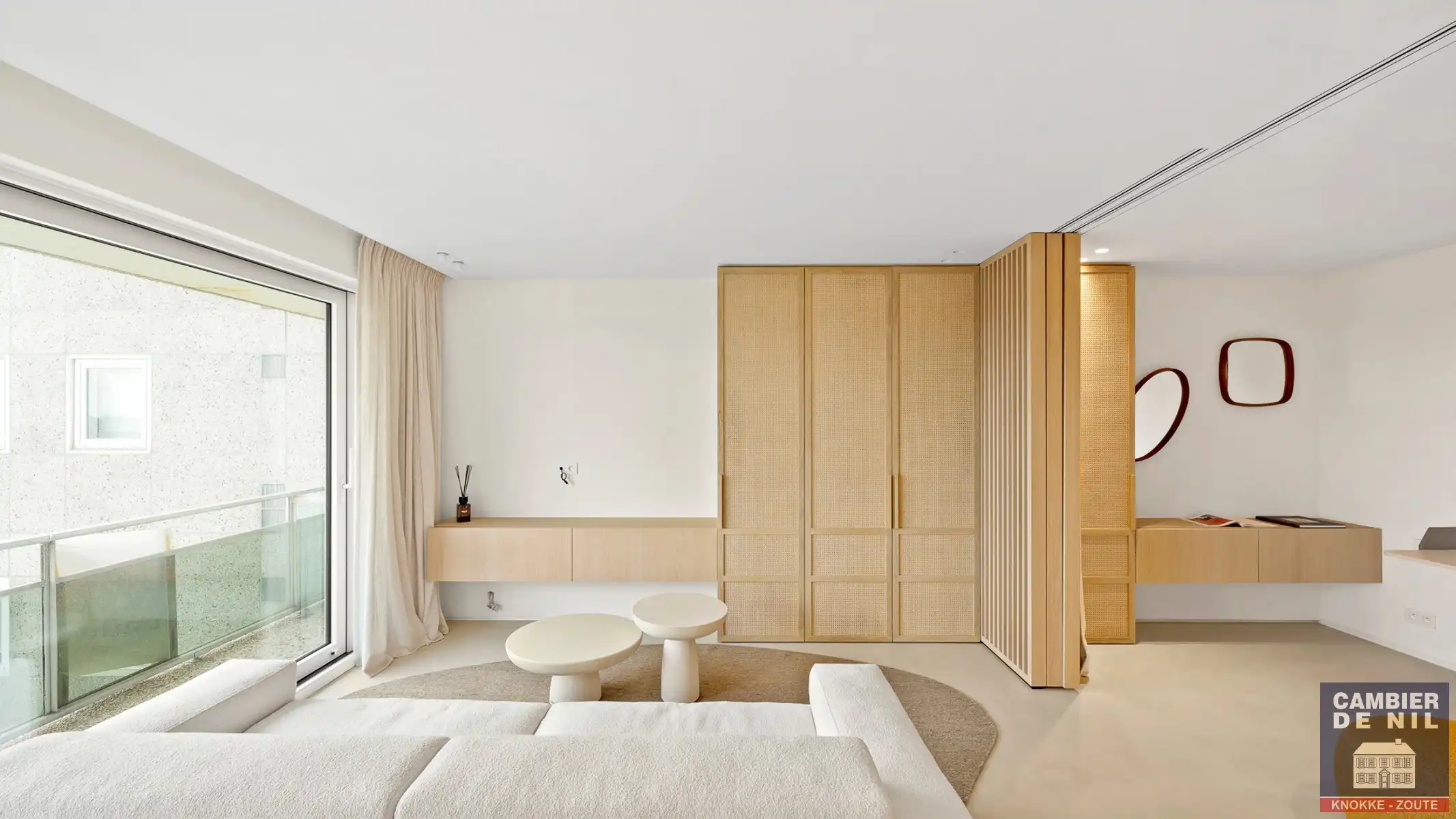 Schitterend gerenoveerd en gemeubeld appartement met fantastisch zicht over de Approach en Minigolf van het Zoute foto 4