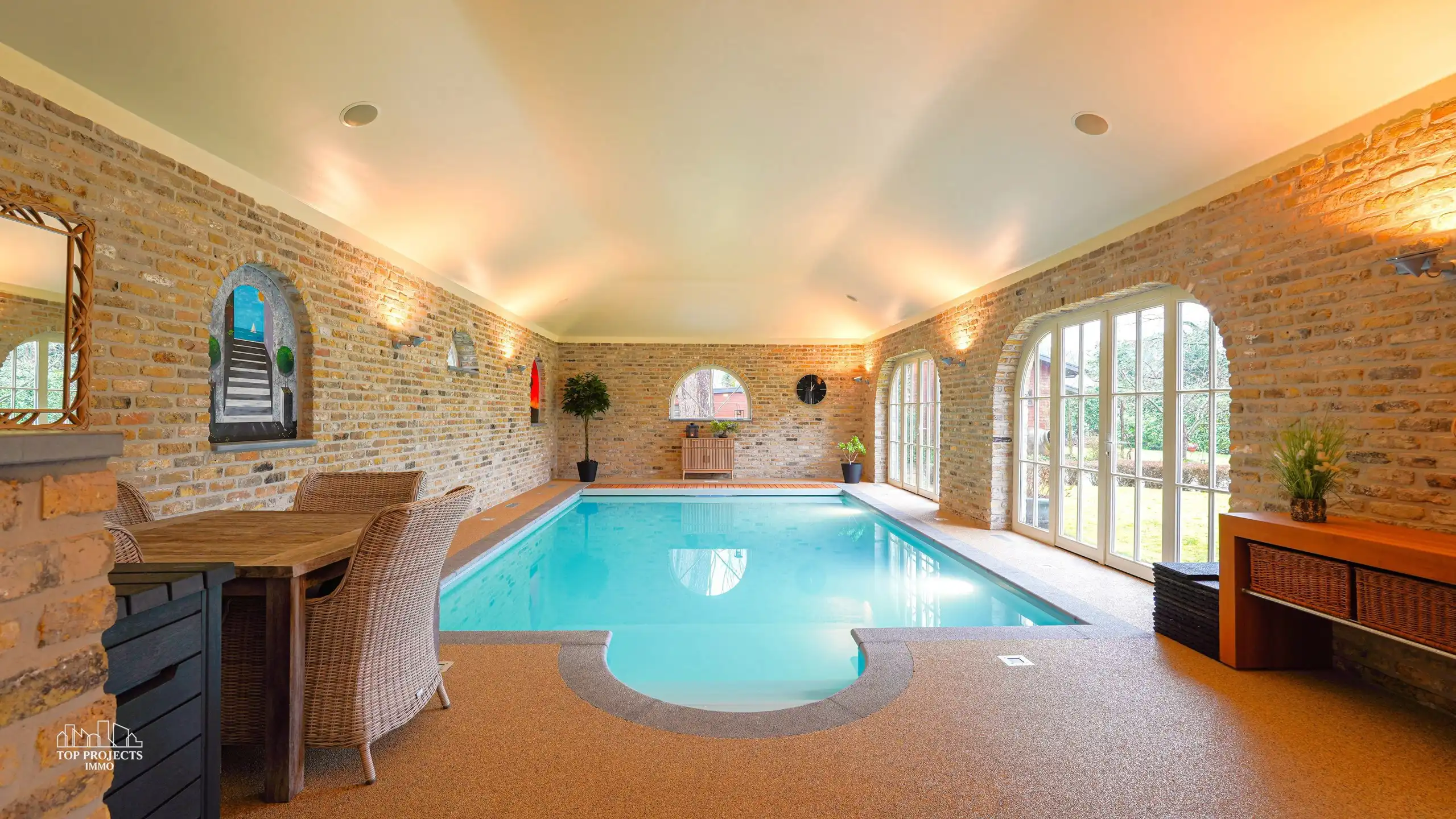 Statige villa met een tijdloos karakter en majestueuze uitstraling foto 15