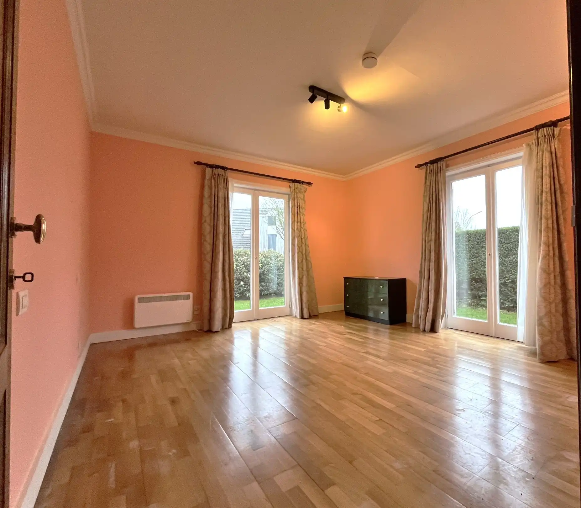 Vrijstaande woning met grote tuin in Assebroek foto 5