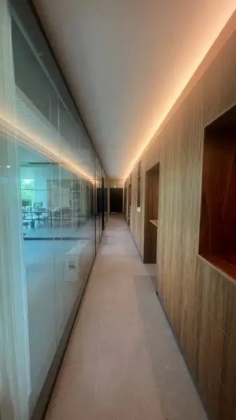 Recent magazijn te huur langs E40 in Erembodegem foto 8