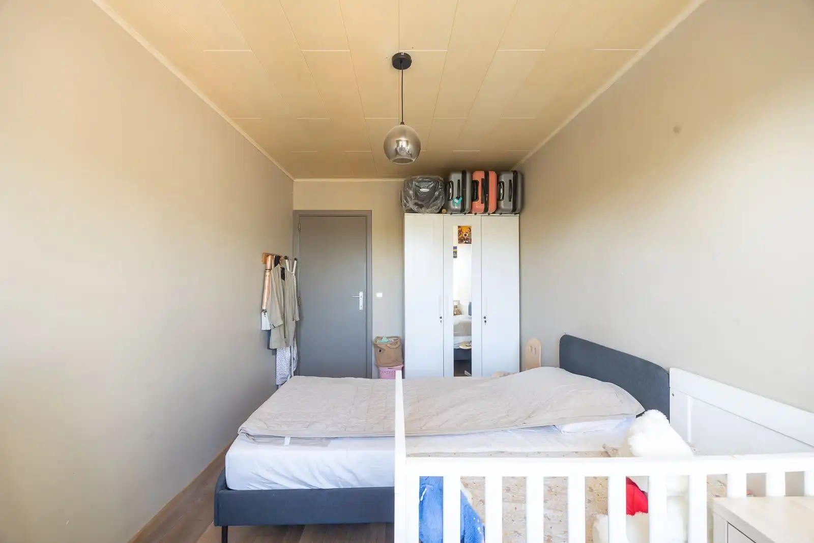 Centraal gelegen appartement met 2 slaapkamers en een autostaanplaats. foto 10
