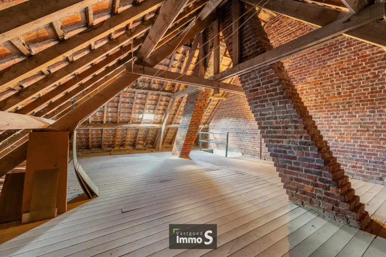 Te renoveren woning in Alveringem foto 20