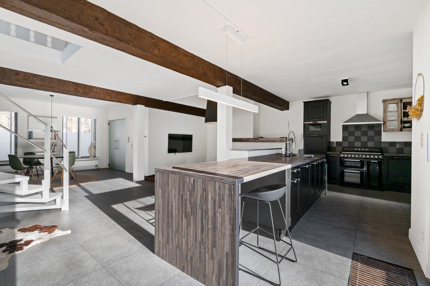 Unieke energiezuinige HOB met 3 SLPKS en grote tuin in een rustige straat in Wijnegem! foto 8