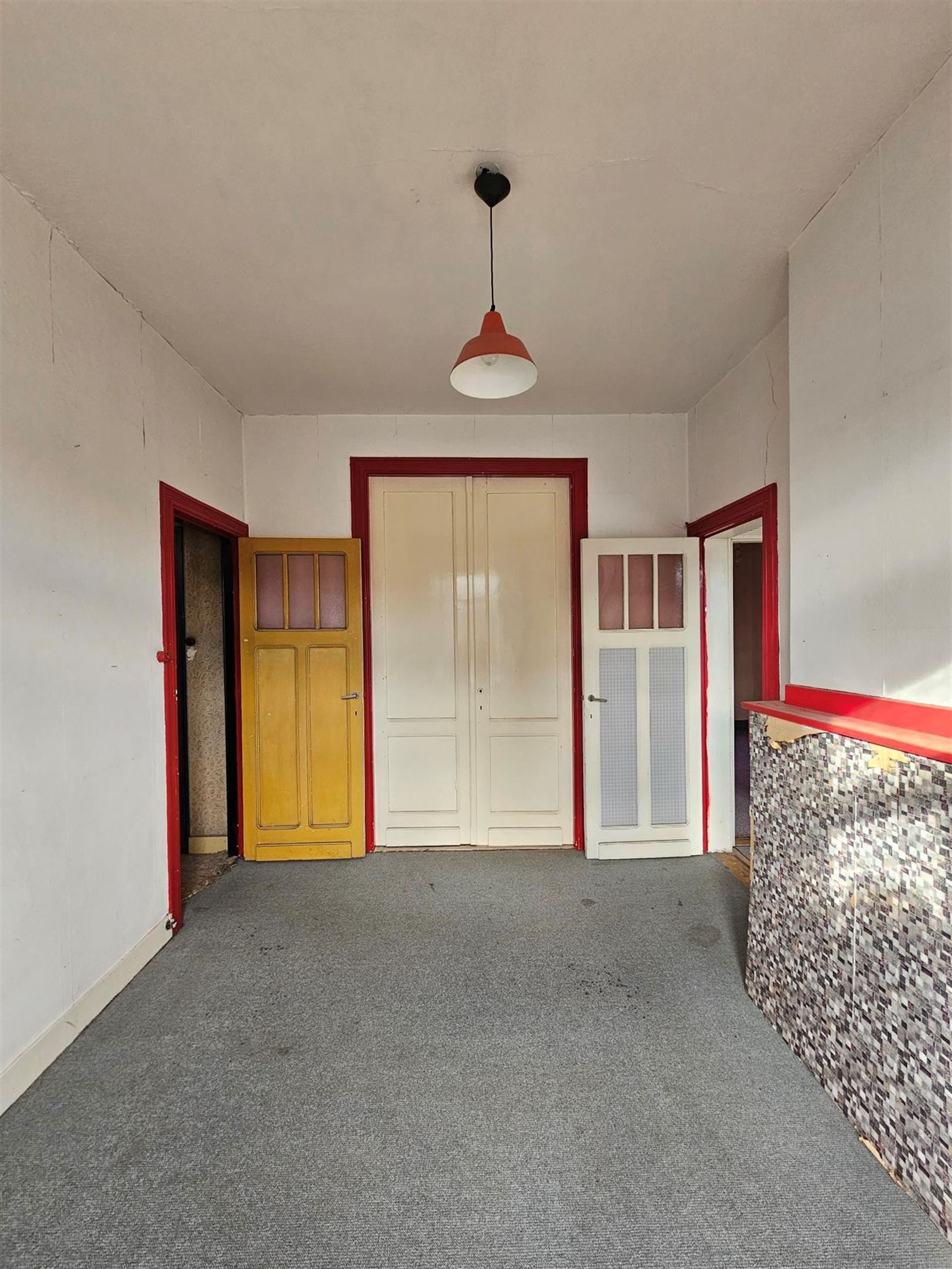 Te renoveren handelspand met woning foto 9