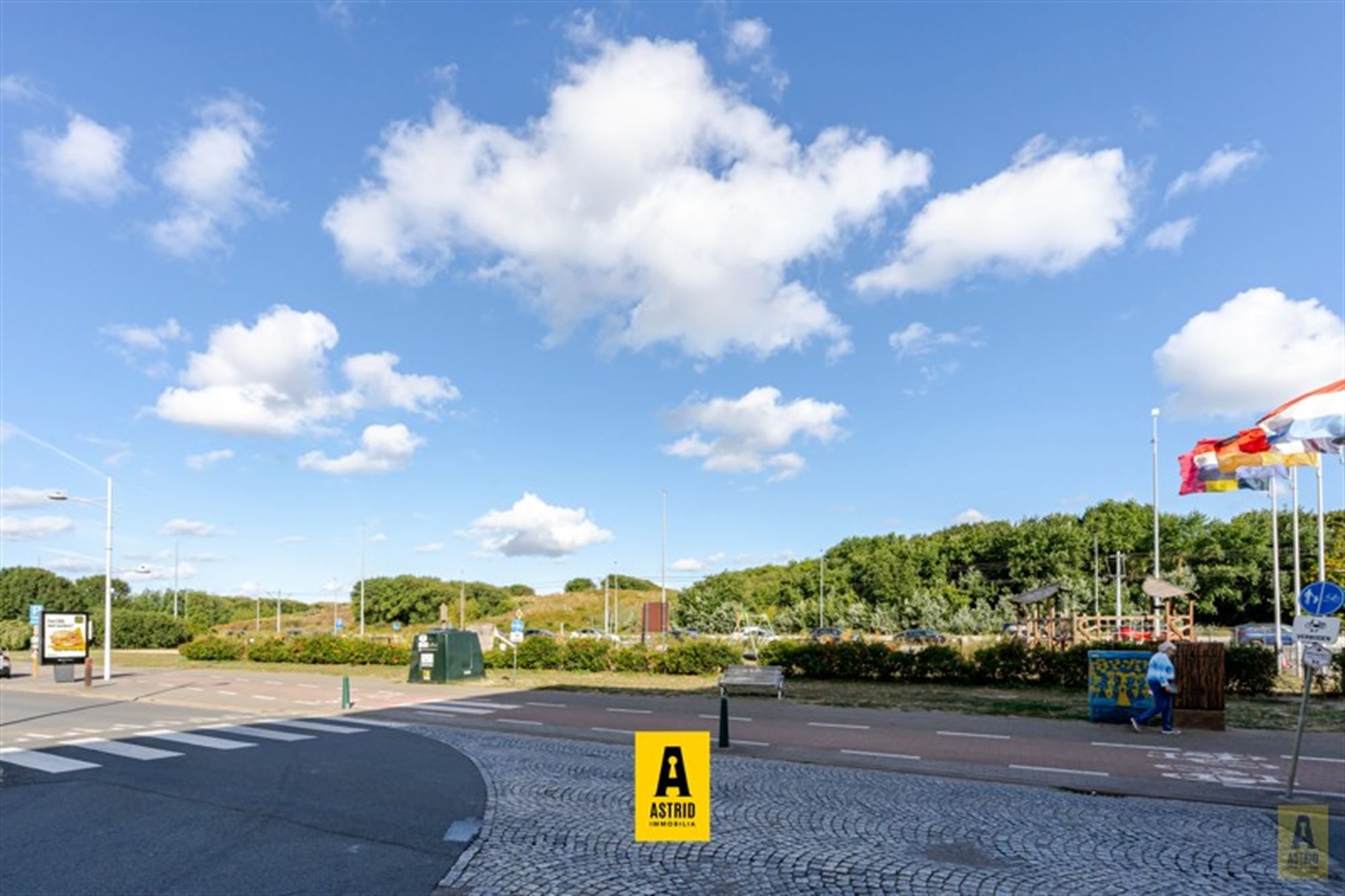 Gezellig gelijkvloers appartement met zonnig terras vlak aan zee én centraal! foto 15