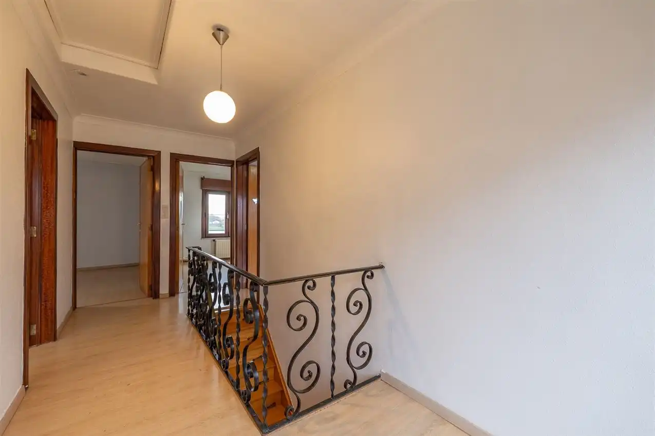 Woning met 3slk, tuintje en werkhuis foto 18