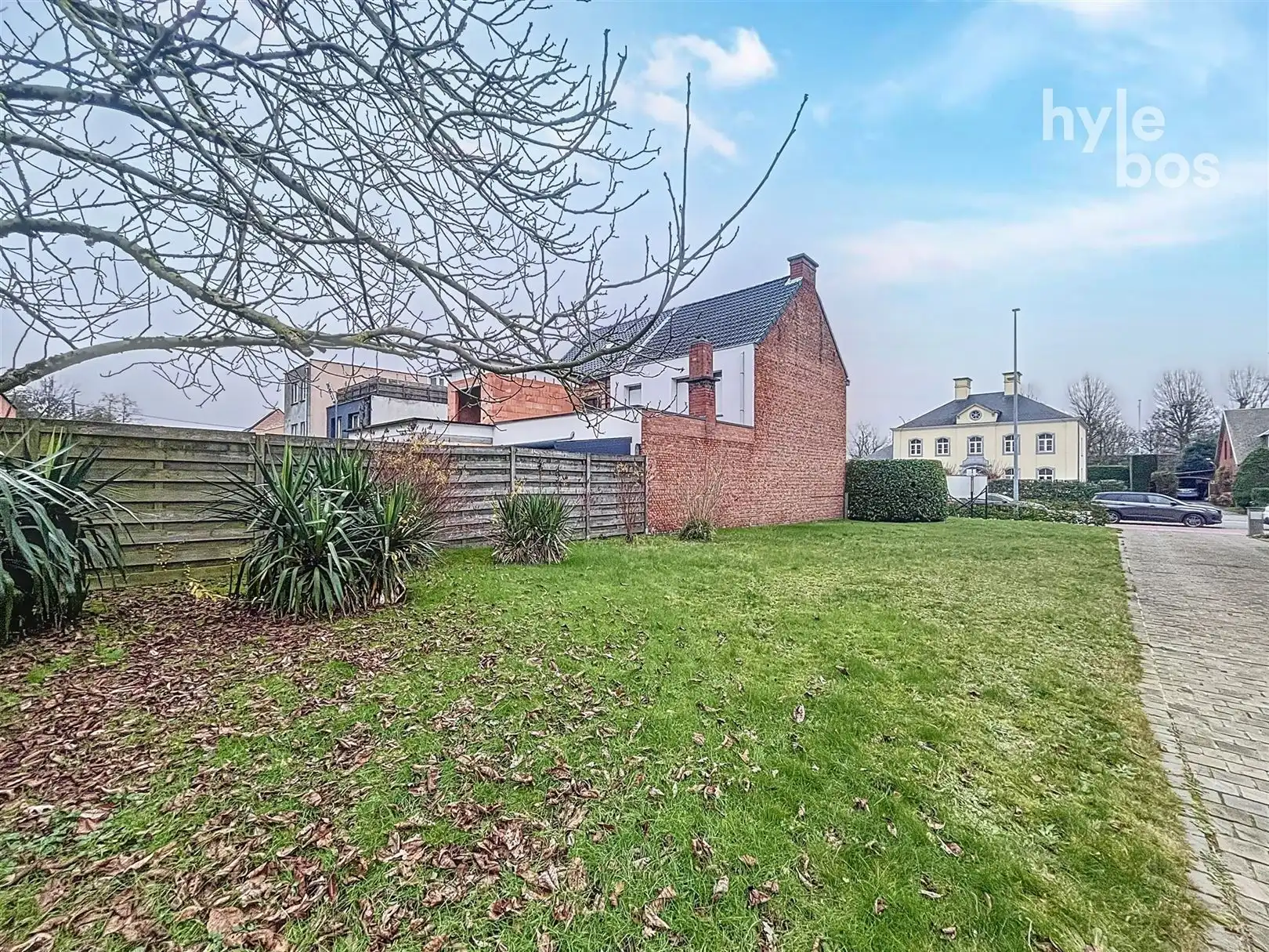 Mooi stuk bouwgrond voor halfopen bebouwing foto 4