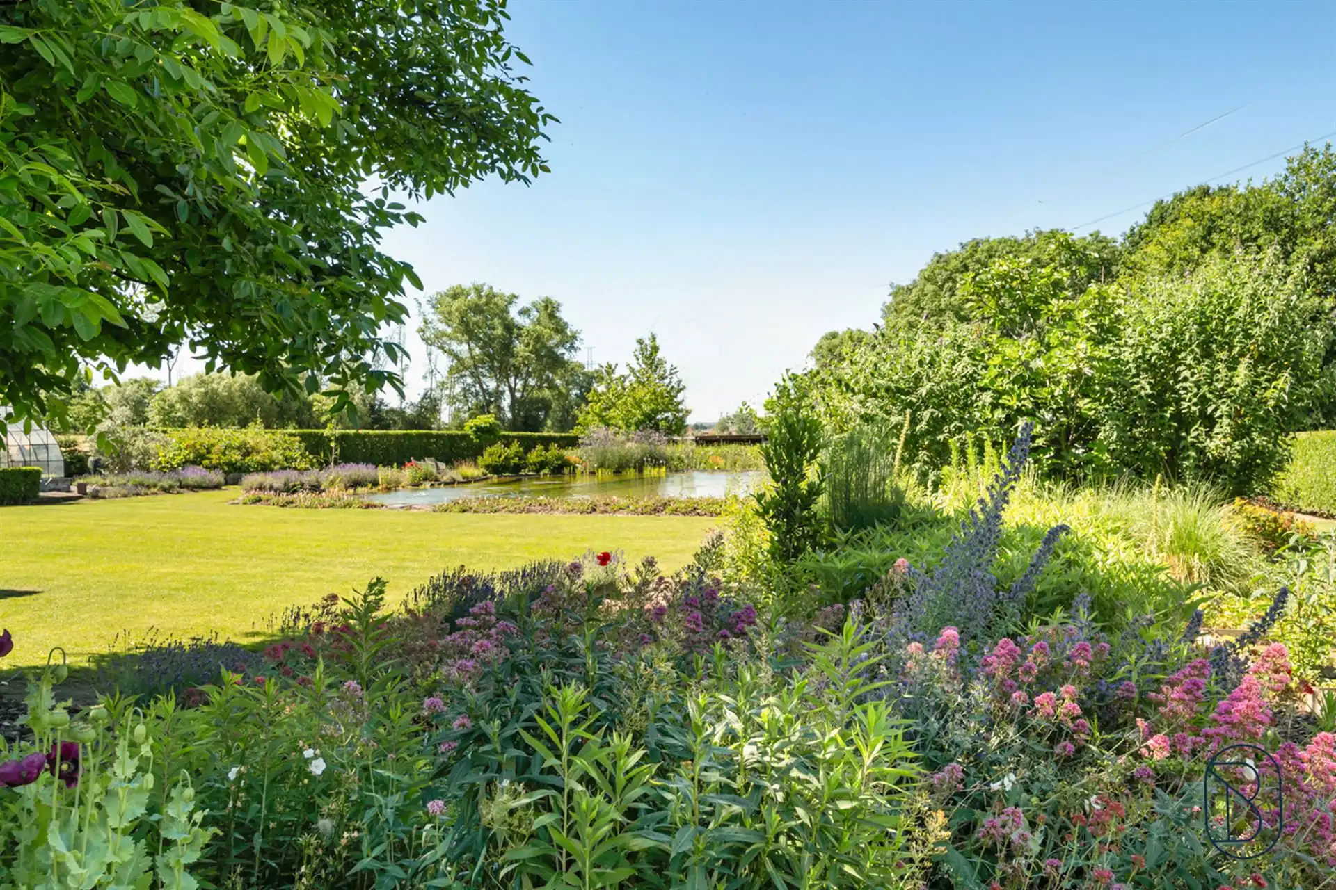Unieke hoeve met horeca, op idyllische locatie. foto 42