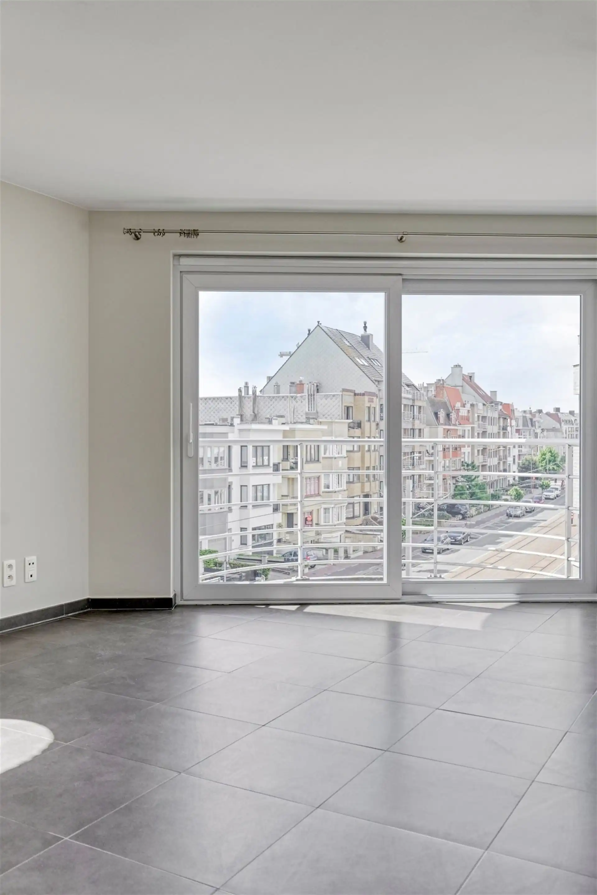 ZONNIG / STAANPLAATS  foto 10