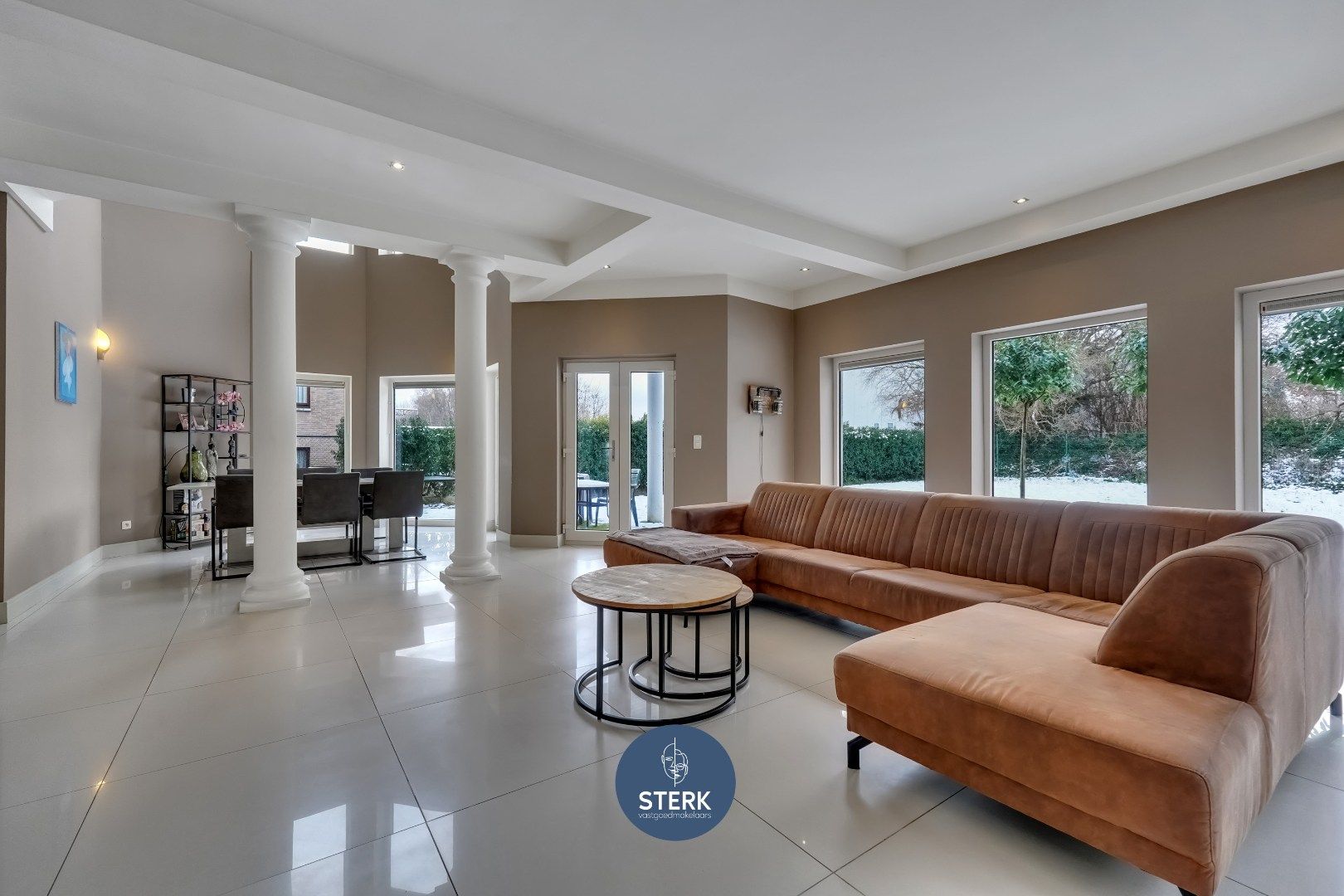 CHARMANTE VILLA MET 5 SLPKS OP EEN GUNSTIGE LOCATIE NABIJ NEDERLAND !  foto 3