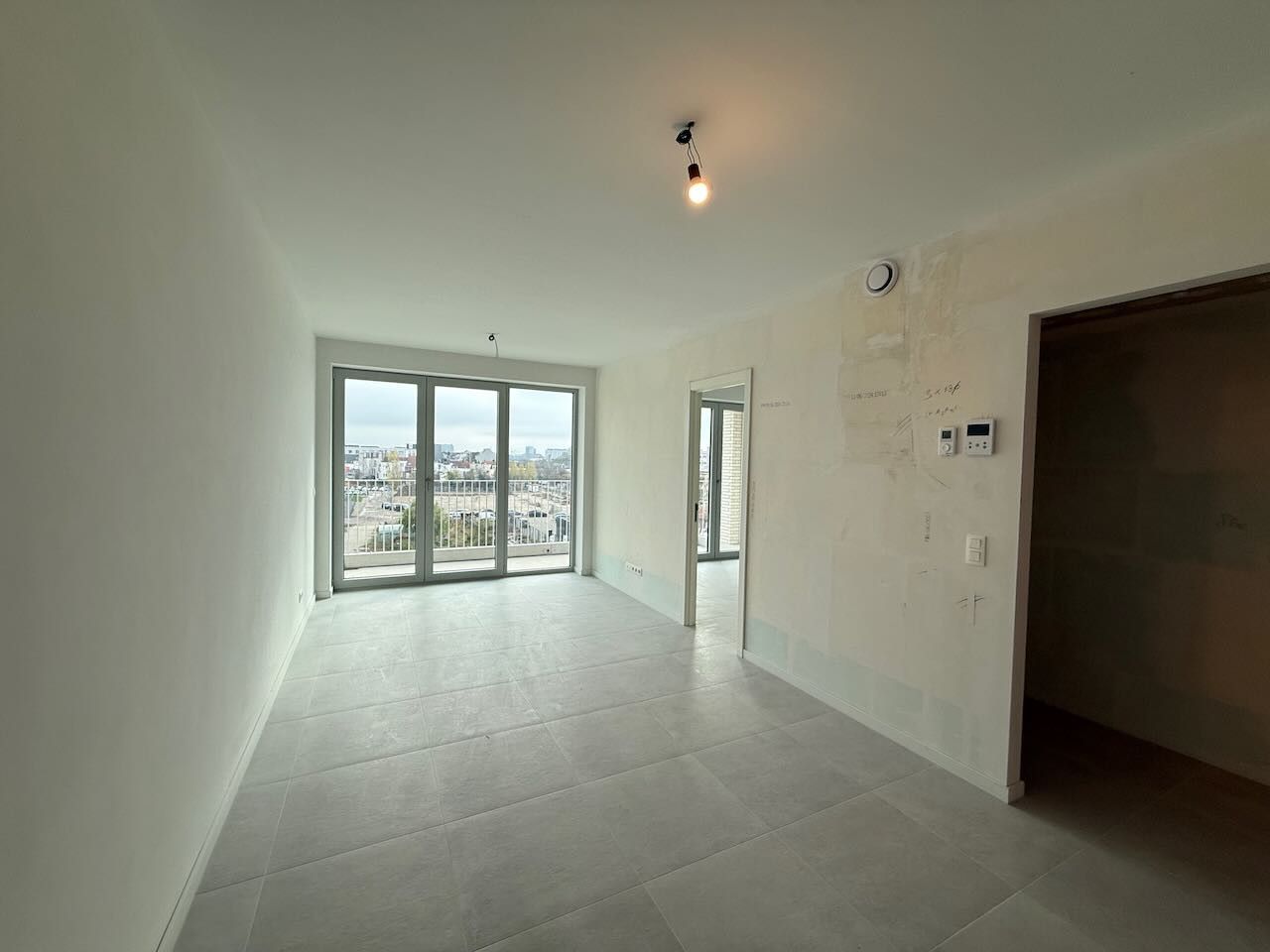 Instapklaar nieuwbouwappartement met terras foto 6