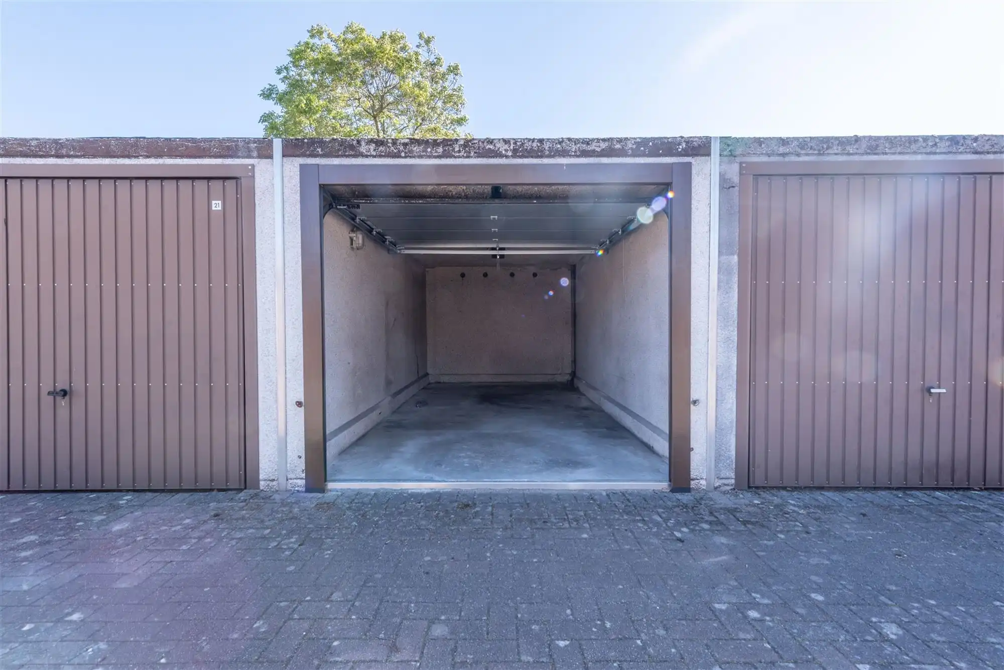 Fris triplex appartement met groot dakterras en garage foto 35