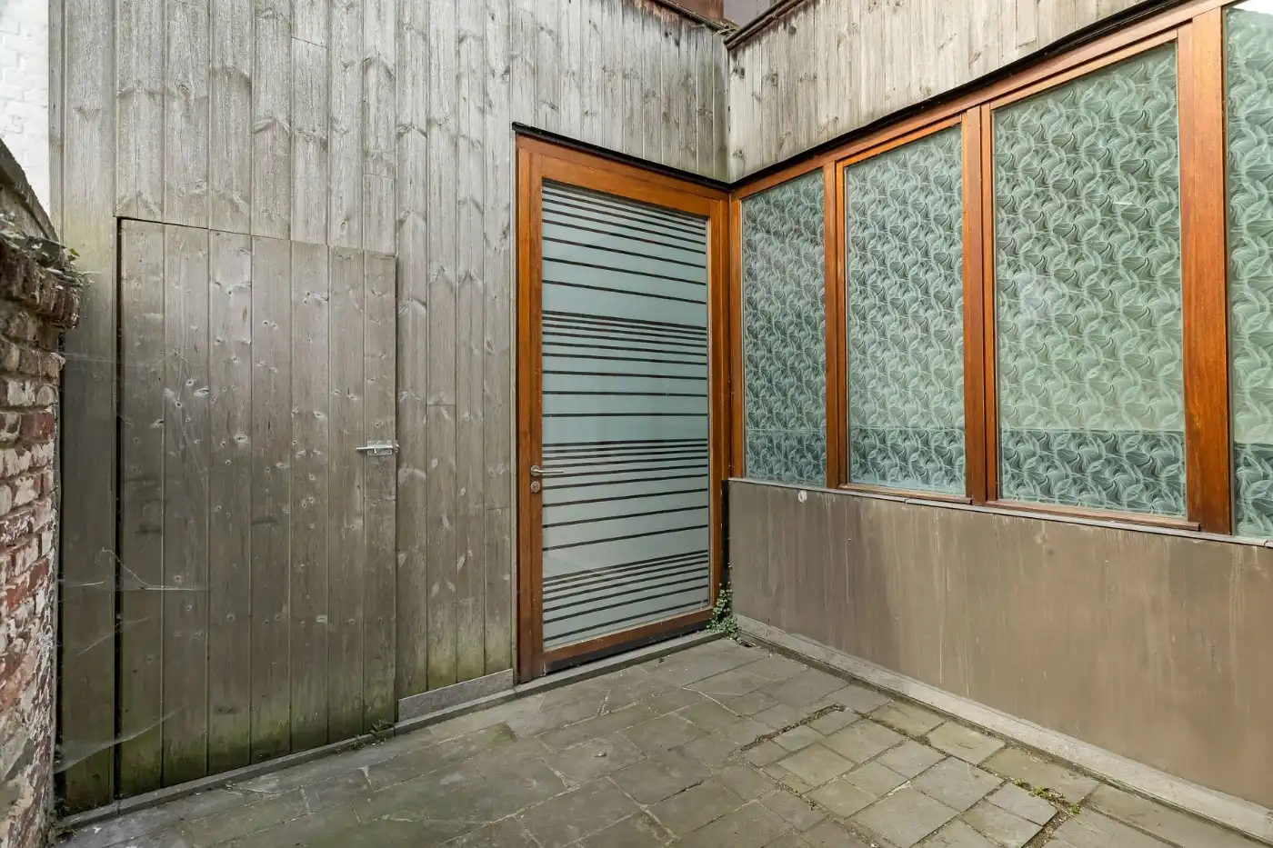 Centraal gelegen handelshuis met woonst foto 14