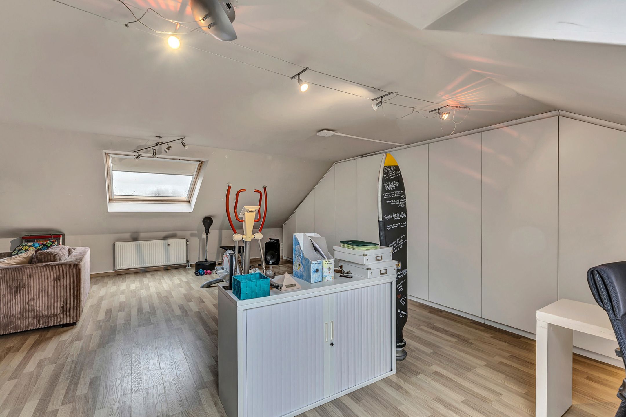 Ruime, instapklare HOB met 4 slpks, garage en tuin foto 20