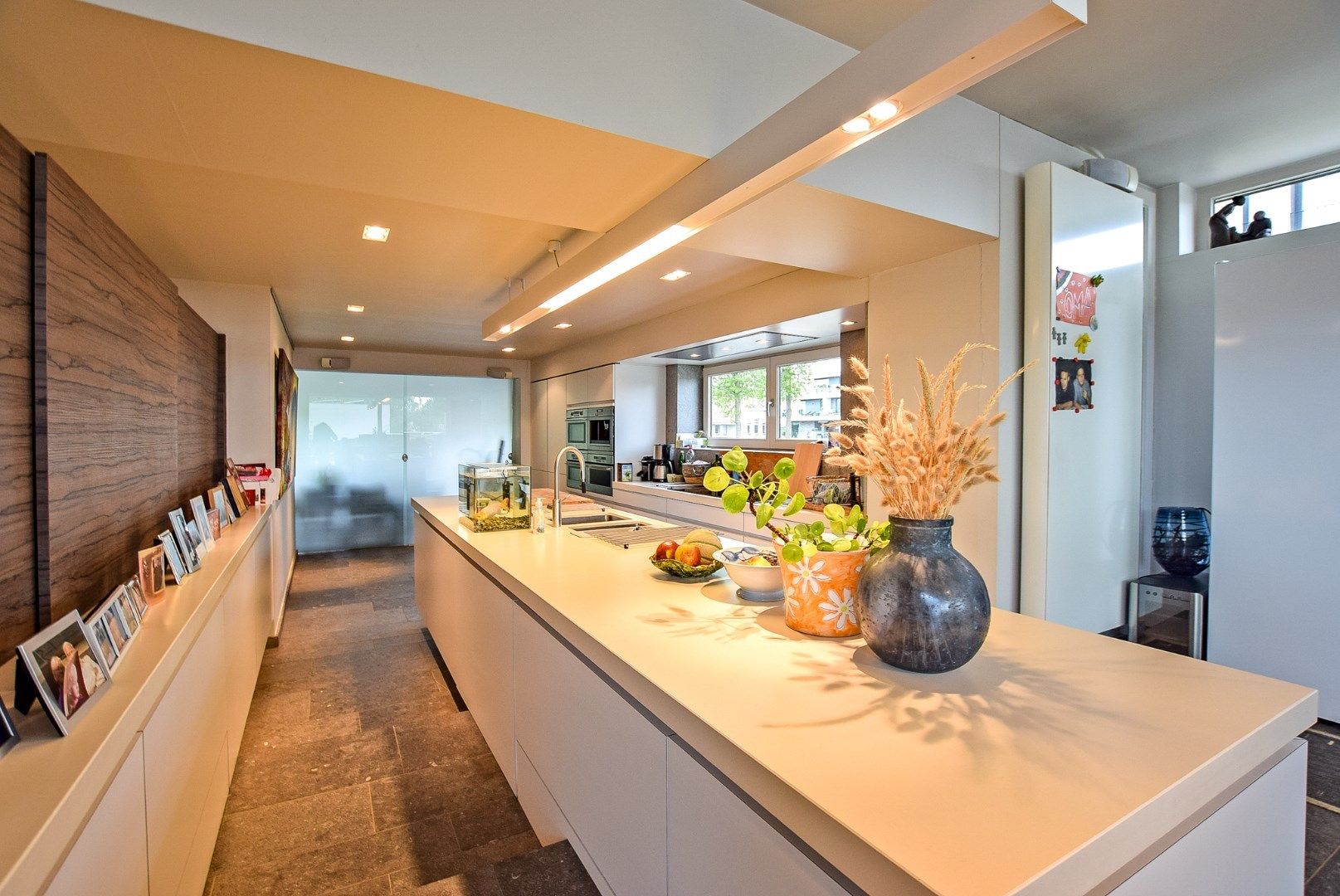 Goed gelegen kantoorruimte / praktijkruimte met woonst te Oostduinkerke op 749m². foto 16