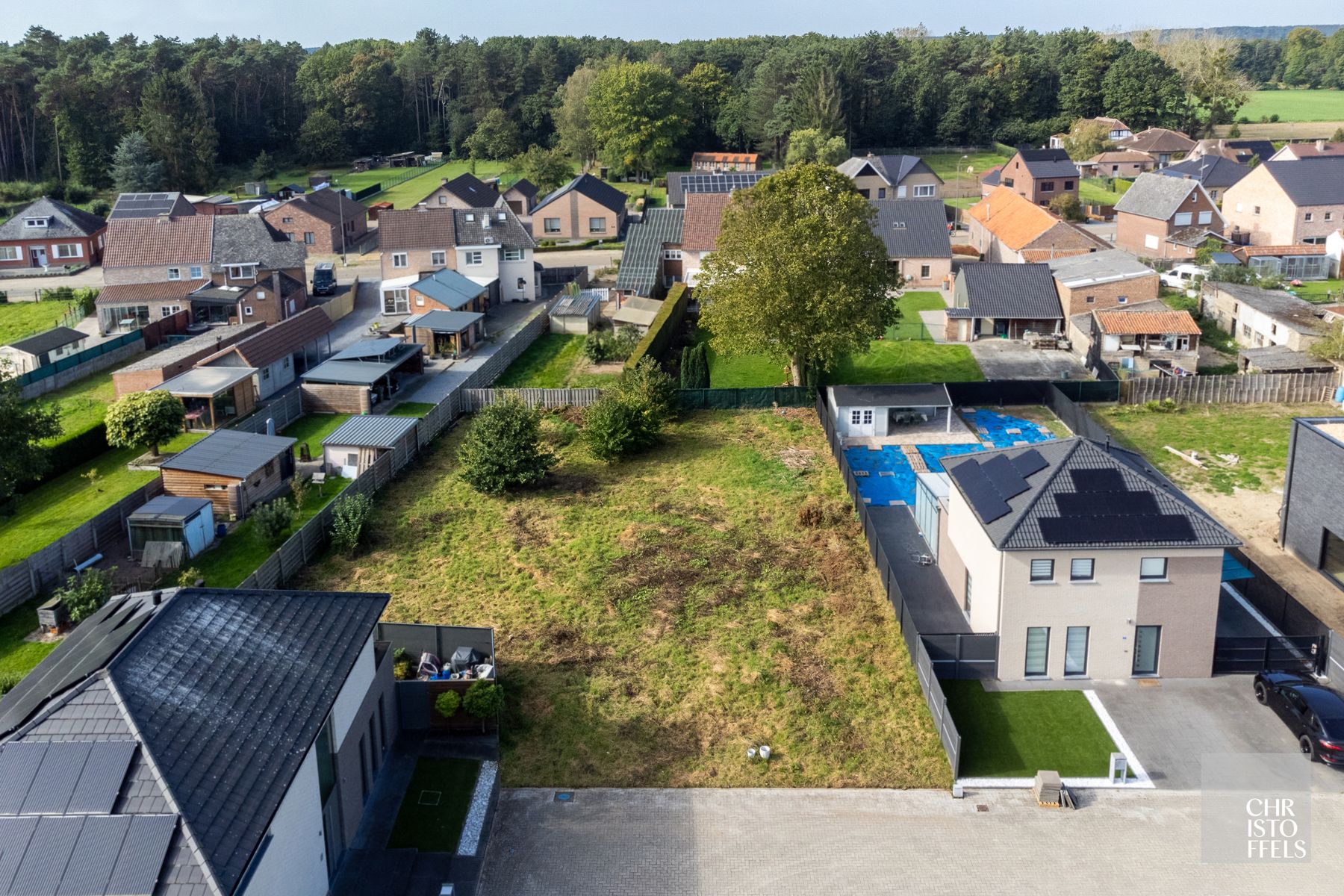 Bouwgrond voor open bebouwing op 892m²! foto 10