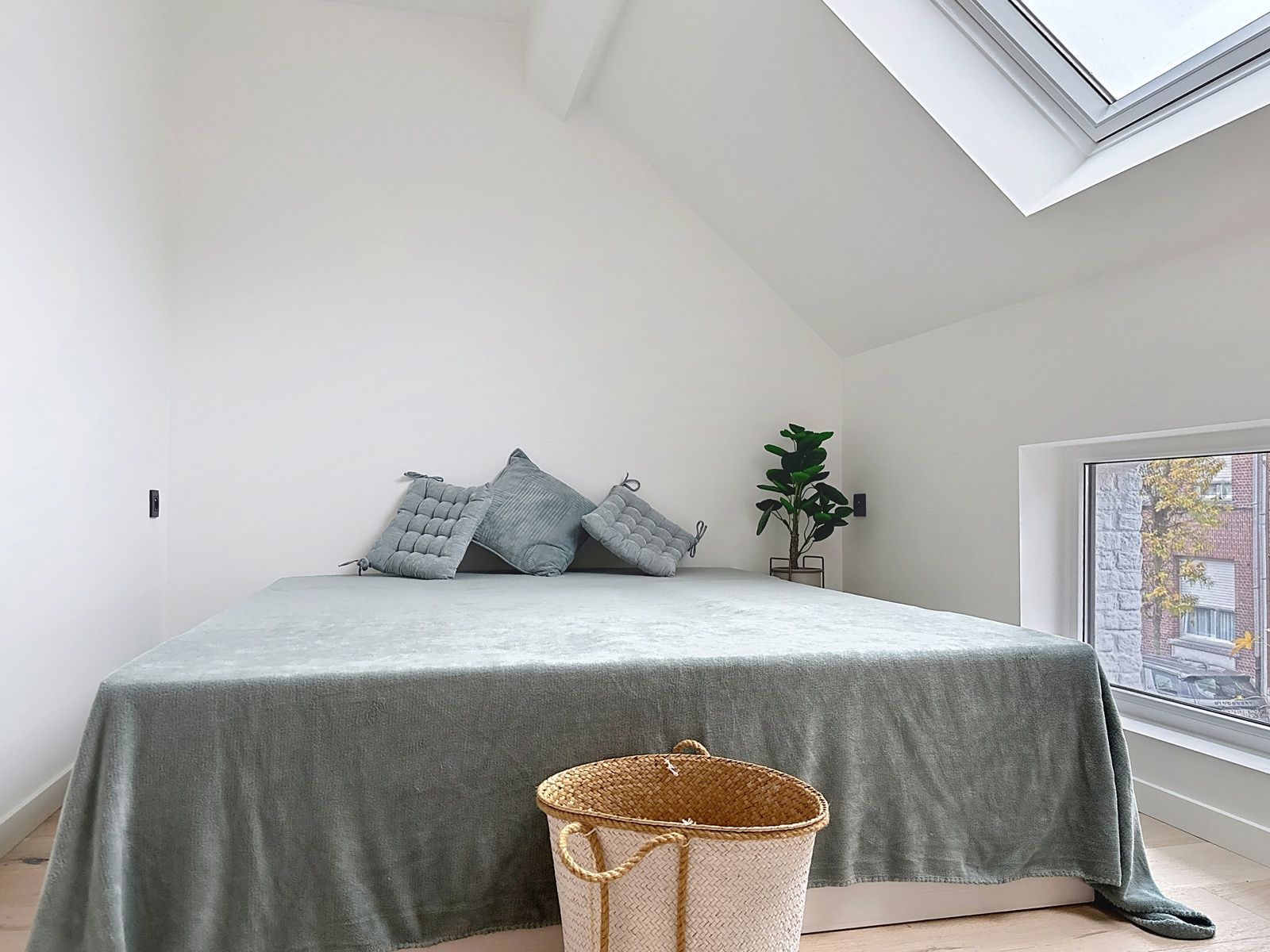 Stijlvol gerenoveerde arbeiderswoning met moderne allure foto 22