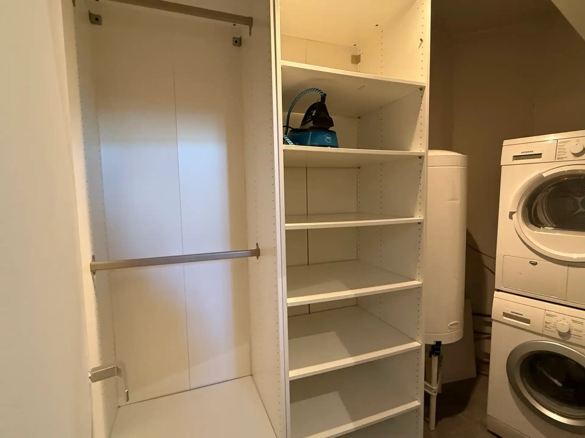 Gemeubeld lichtrijk 1-slaapkamer appartement met moderne afwerking foto 8