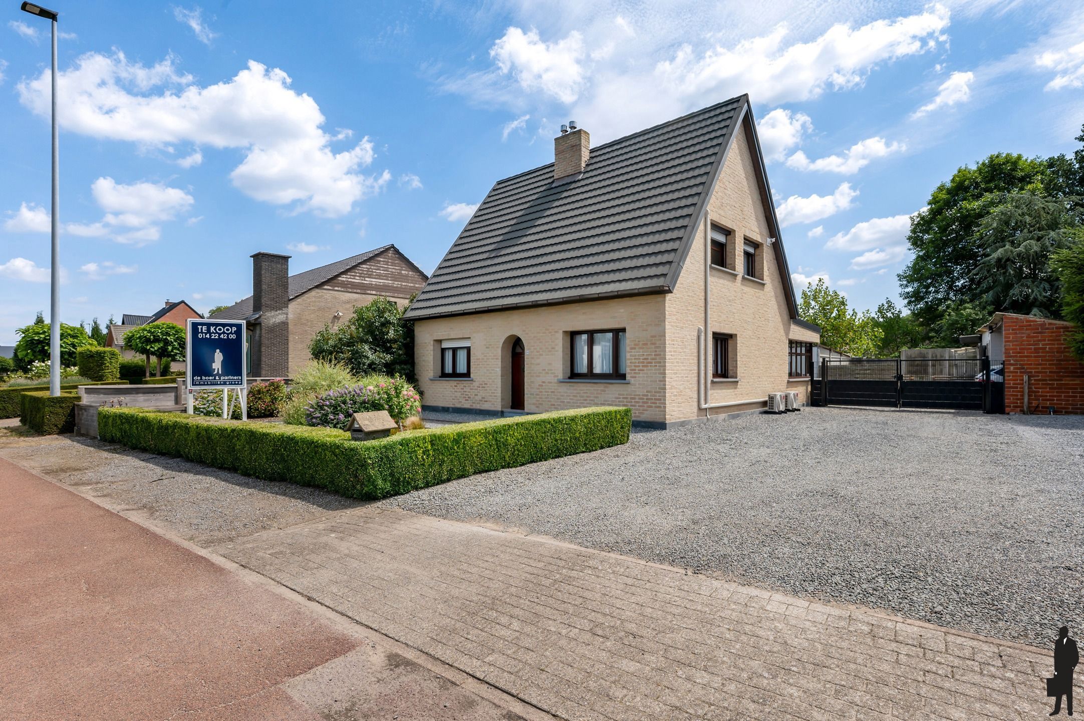 Vrijstaande woning gelegen in het centrum van Zammel/Geel foto 2