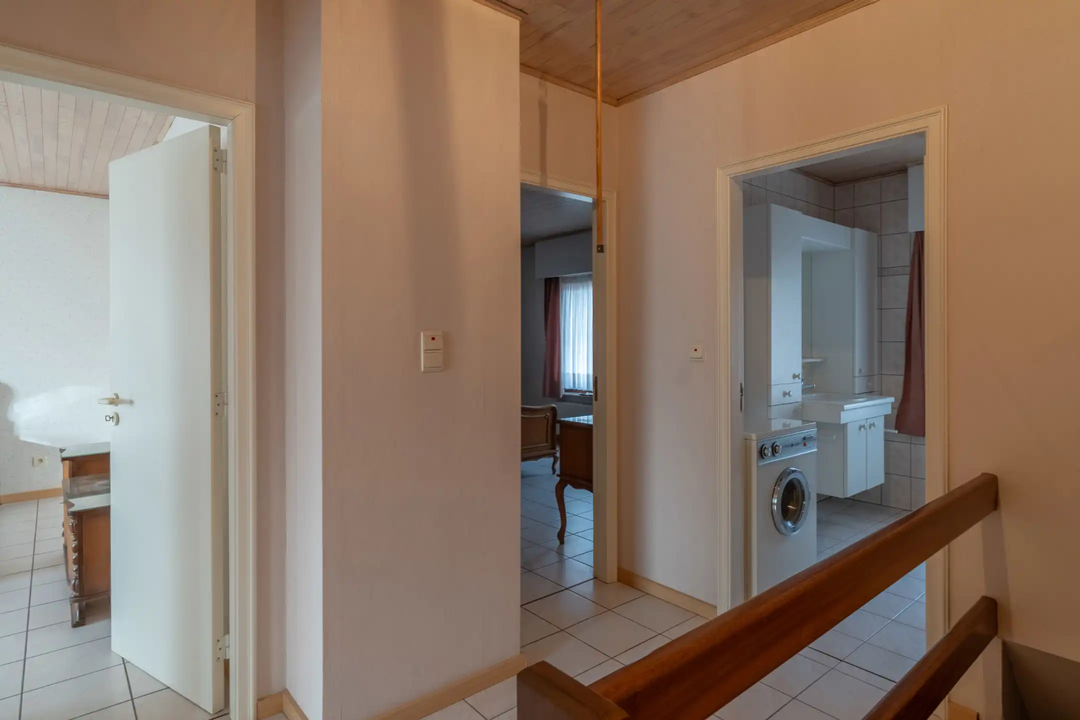 Zeer gunstig gelegen woning met 3 slpks en dubbele garage foto 16