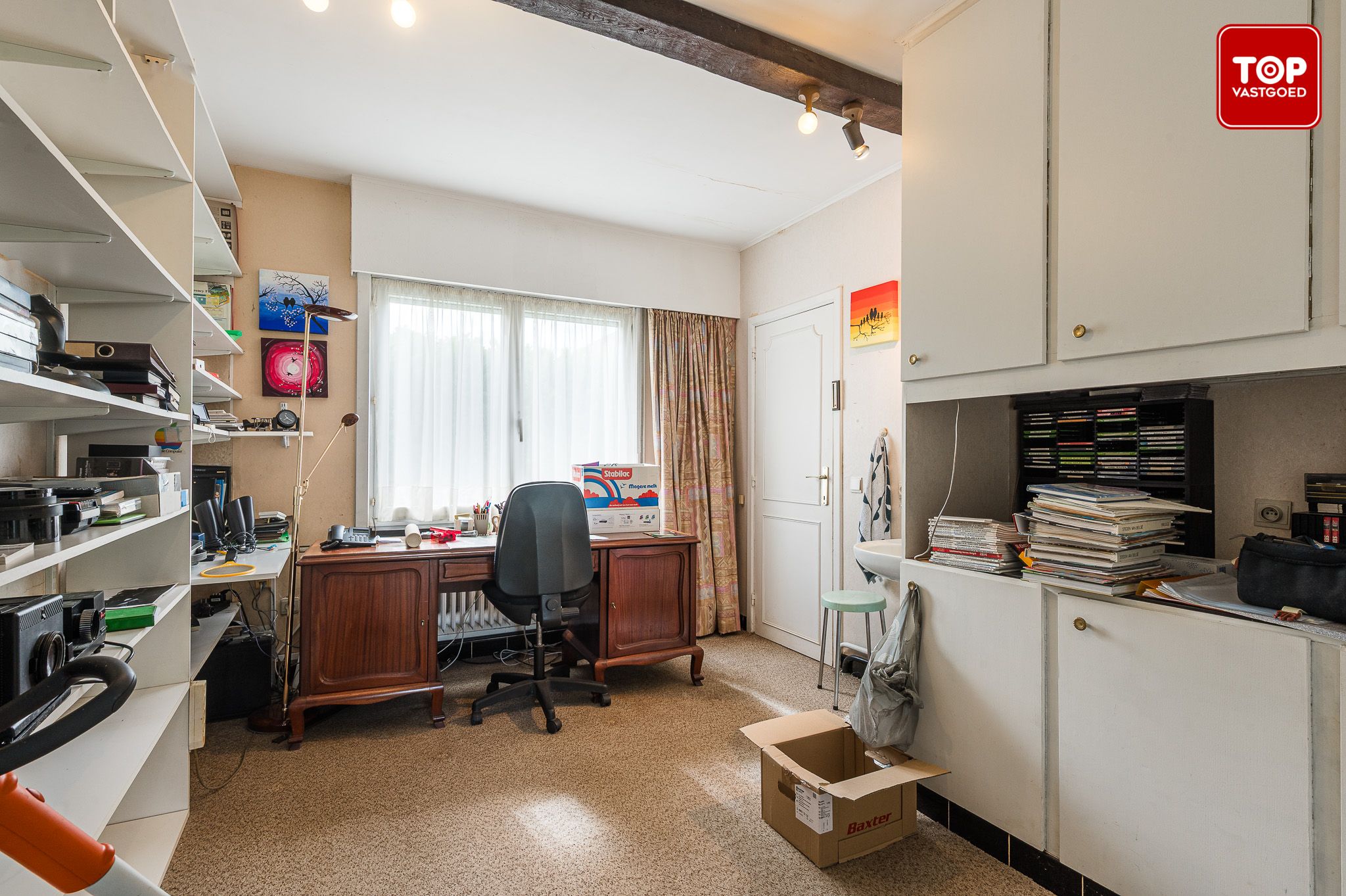 Te renoveren bungalow met enorm potentieel op een Toplocatie foto 15