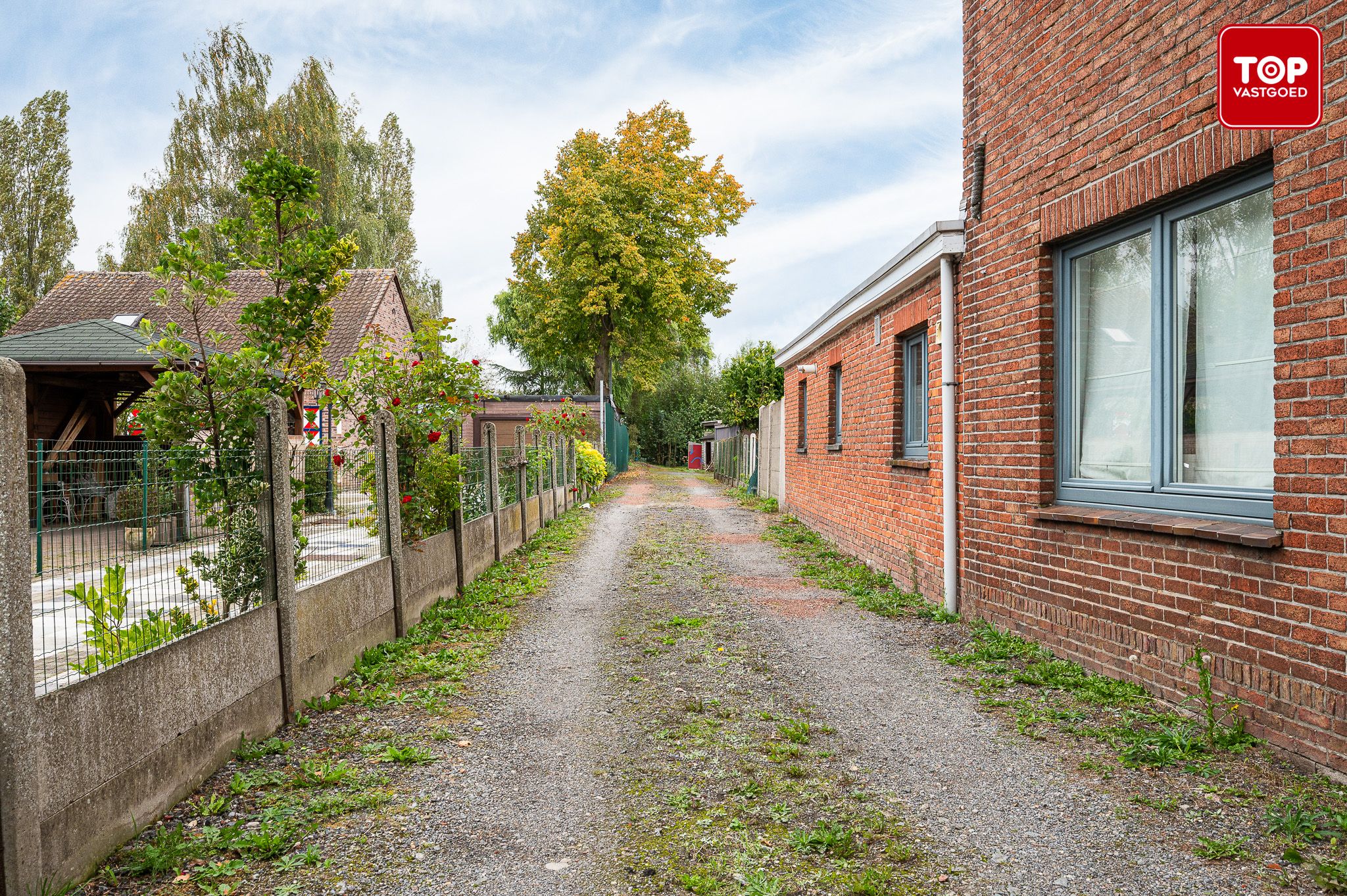 Te renoveren woning met 4 slaapkamers op perceel grond van 1605m² foto 21