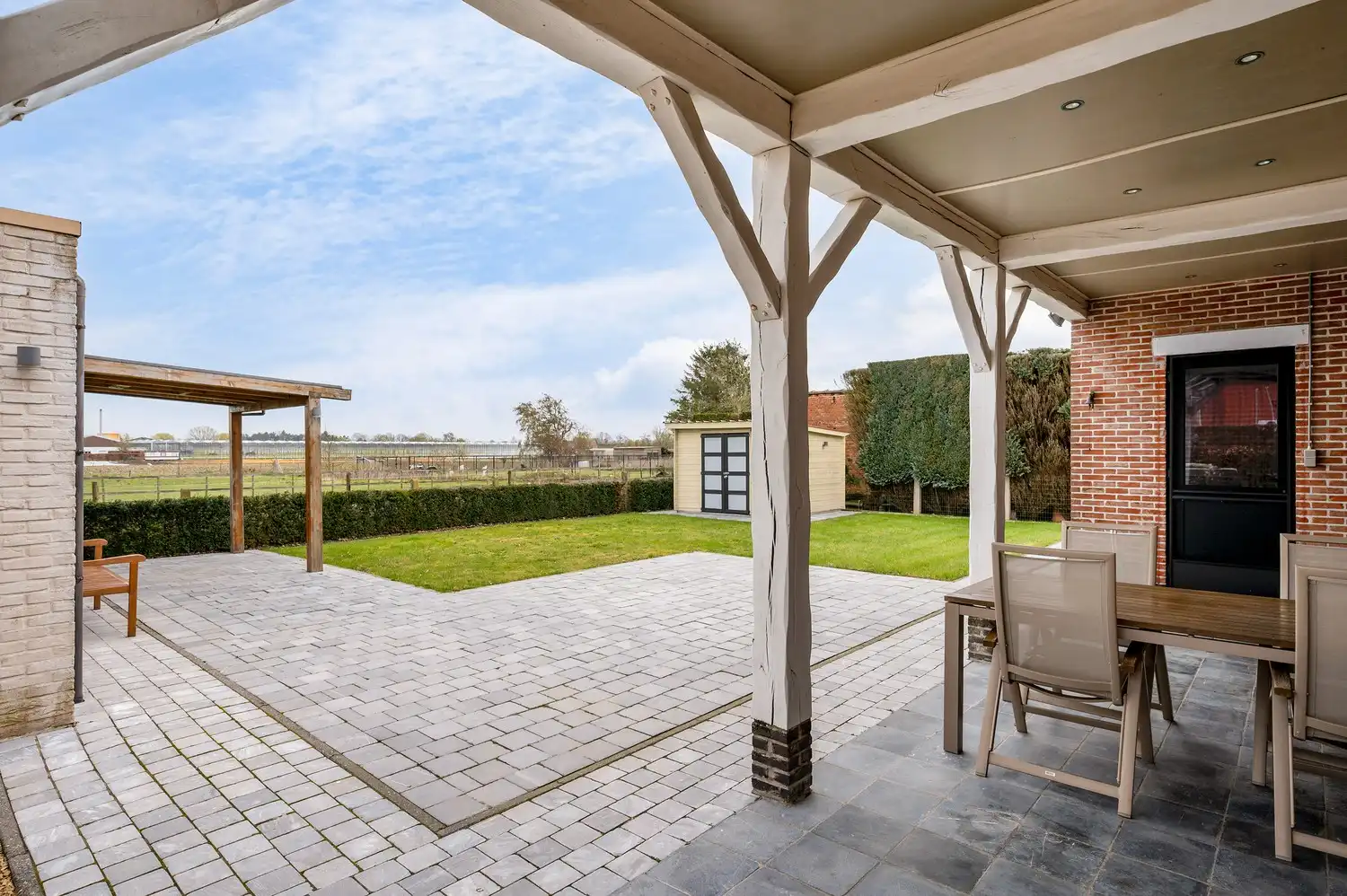 Instapklare open bebouwing op een perceel van 635 m². foto 31