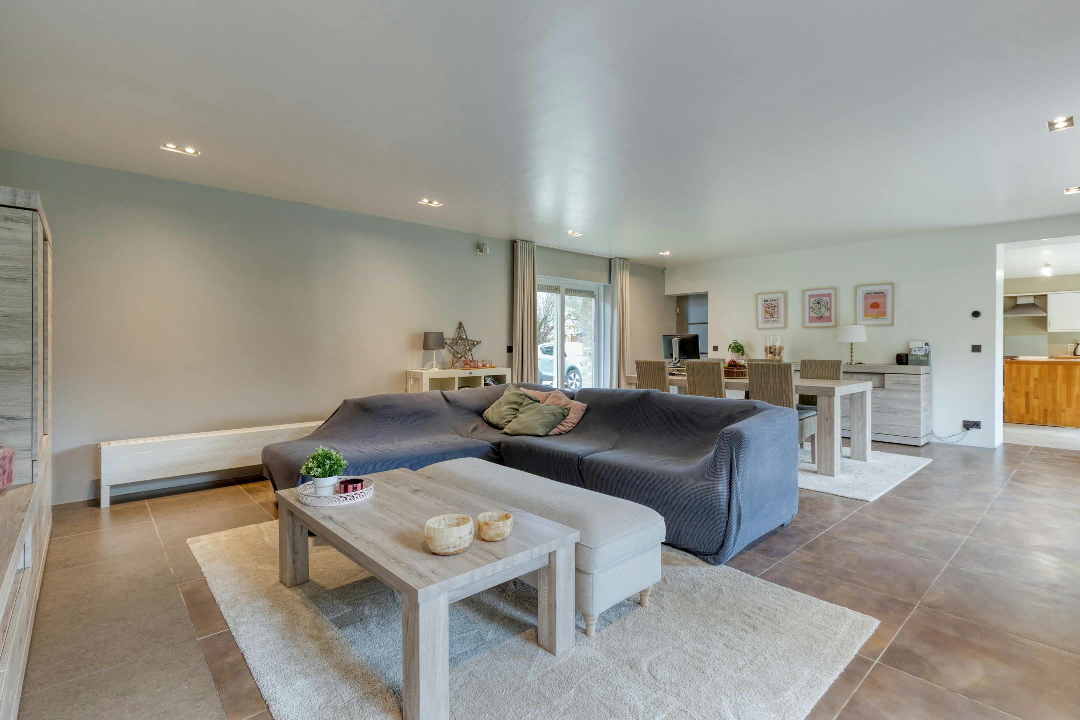 Gerenoveerd huis met 4 kamers te koop in Waregem foto 3