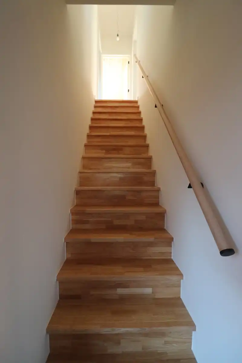 Ruime gezinswoning met terras en tuin foto 11