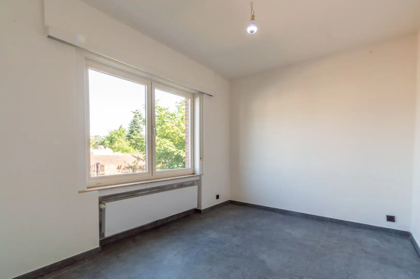 Een rustig gelegen, instapklaar appartement te Beersel! foto 5