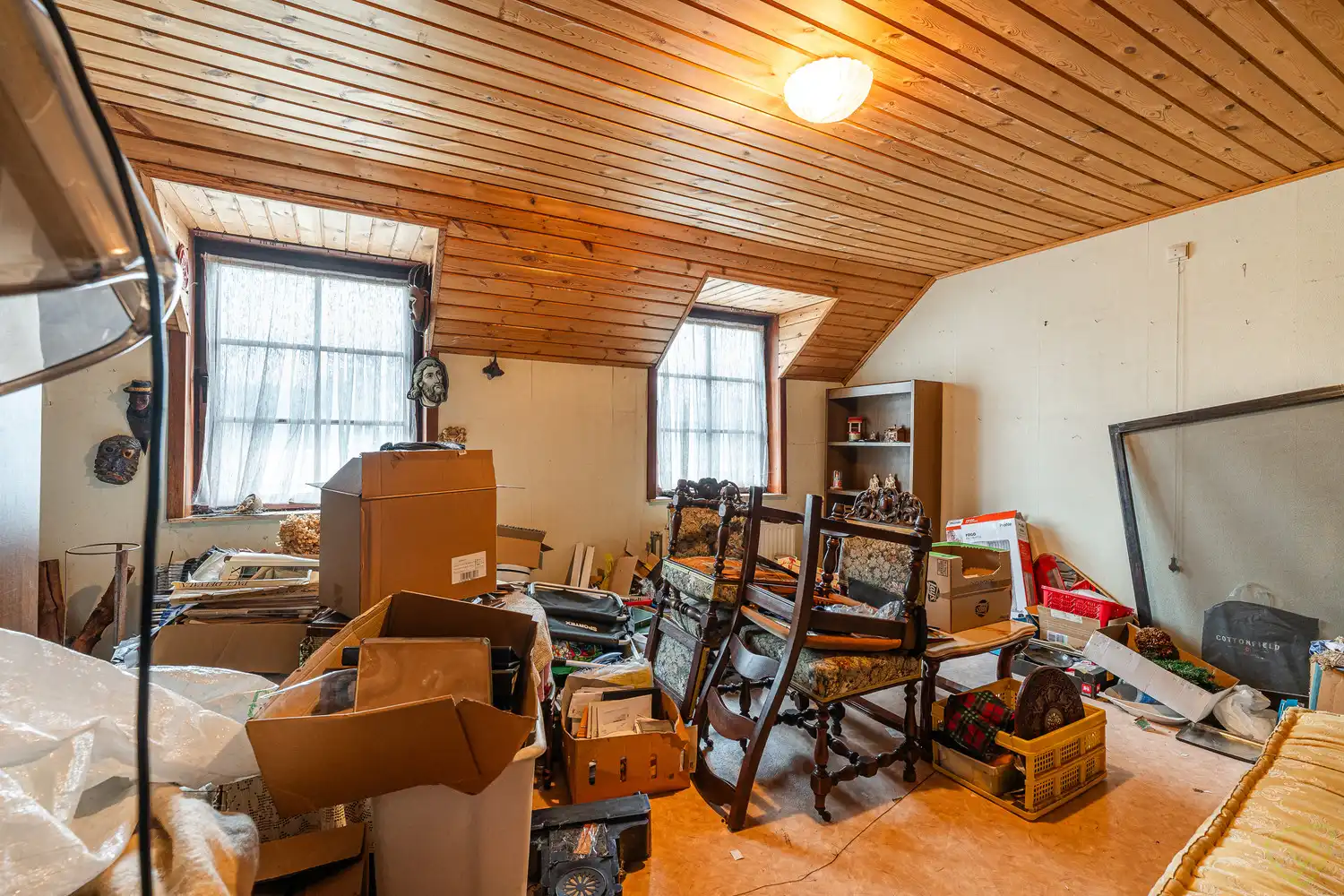 Op te frissen woning langsheen de Kriekmoerstraat te Eeklo! foto 15